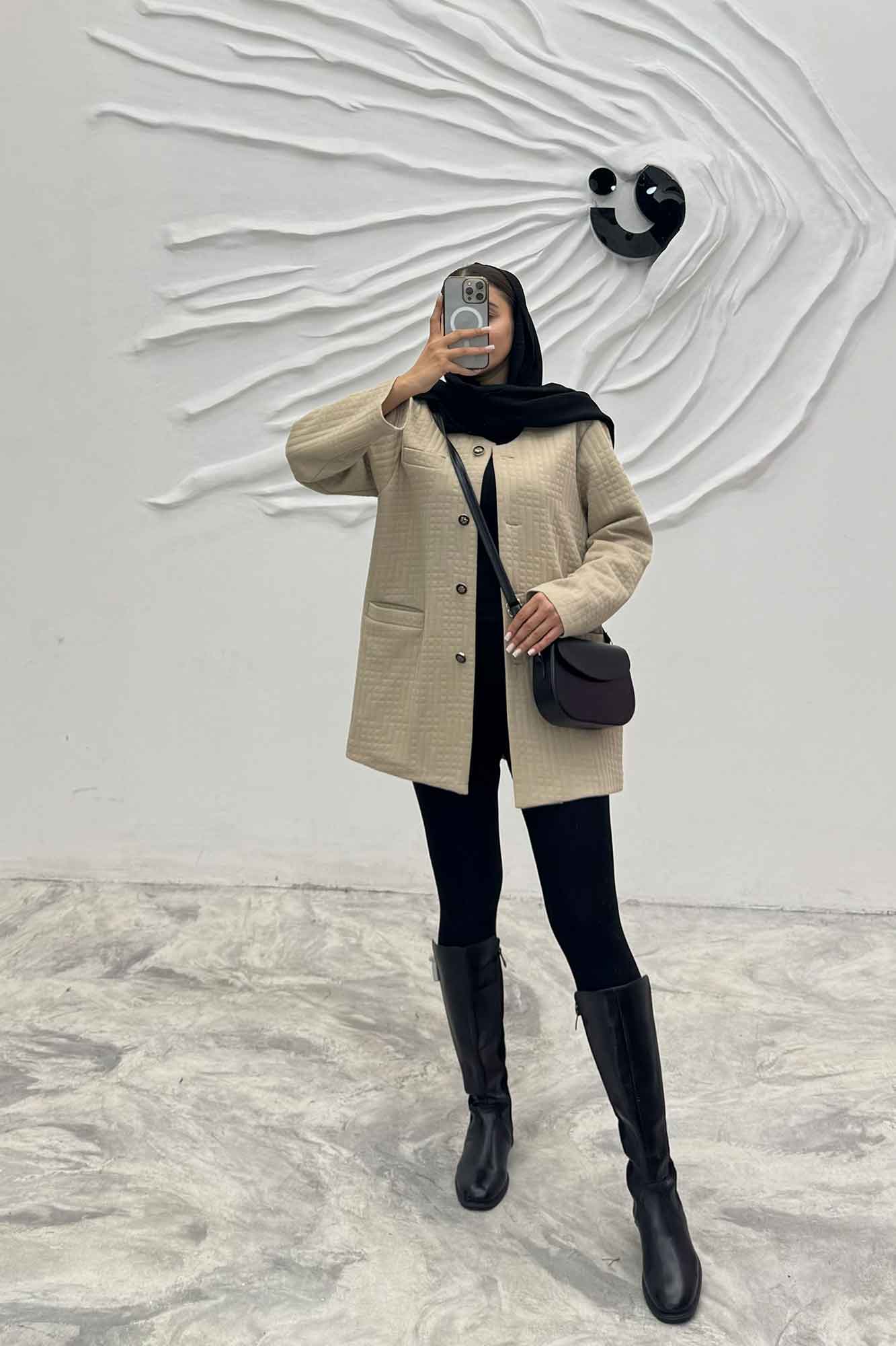 کت یقه گرد سه جیب فیتیله طرح مربع