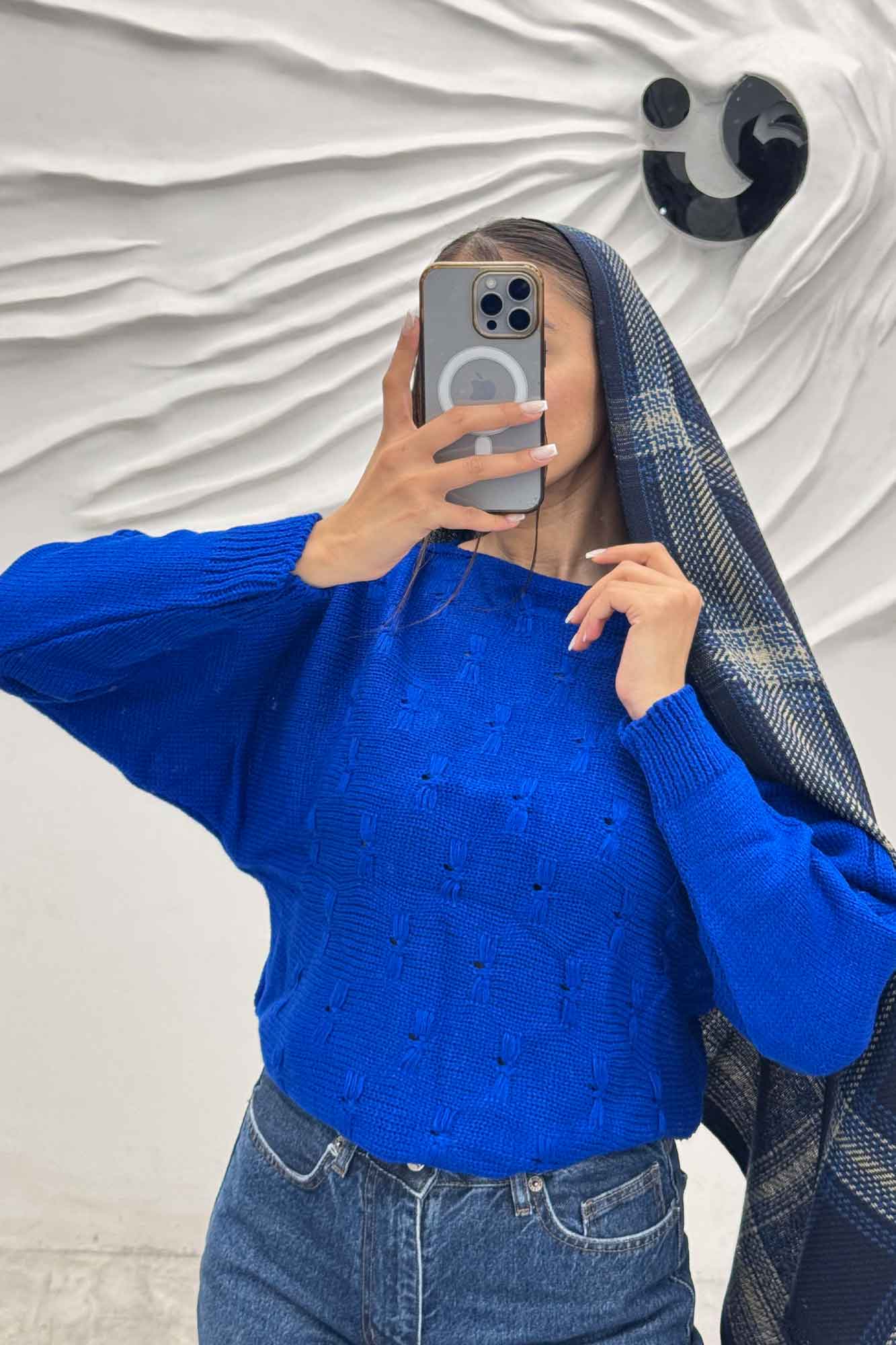 بلوز کراپ طرح پروانه AF