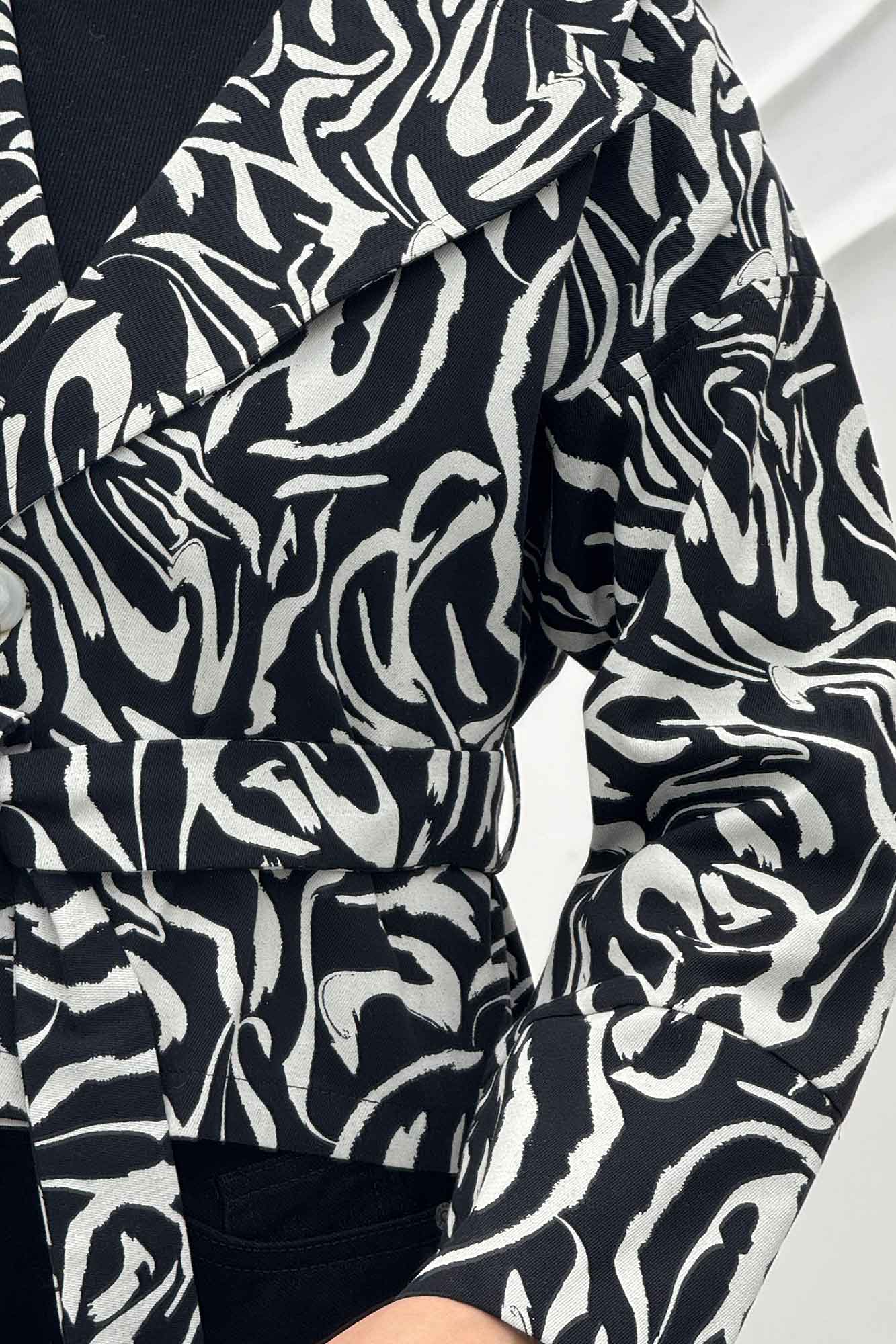 کت پاییزه دو دکمه کتان چاپی کمربنددار