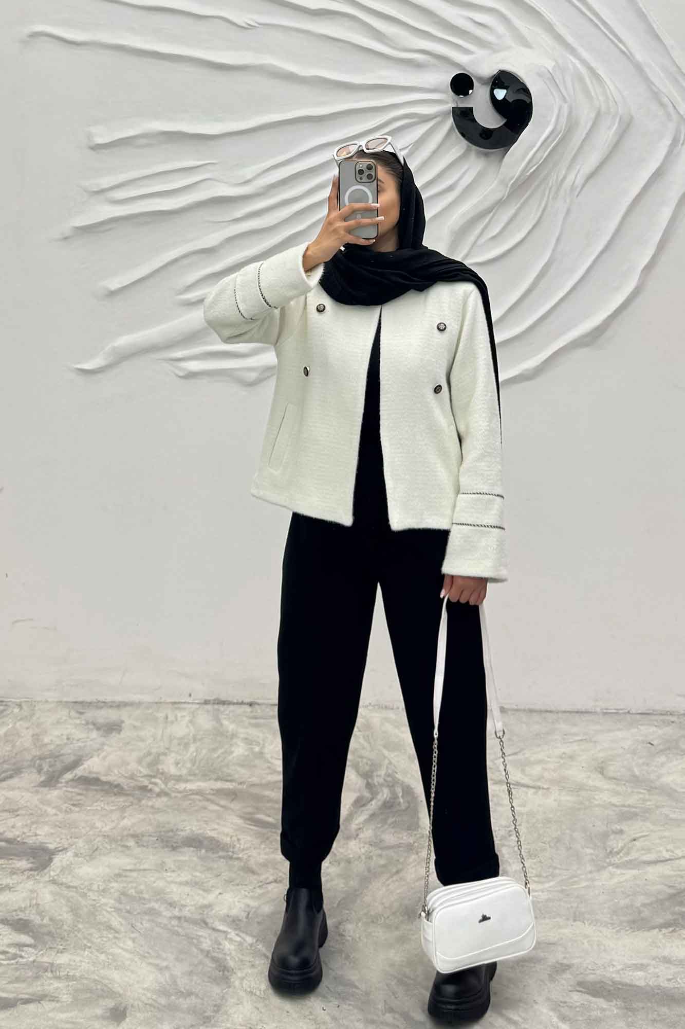 کت لمزور چهار دکمه خرجکار هانیس