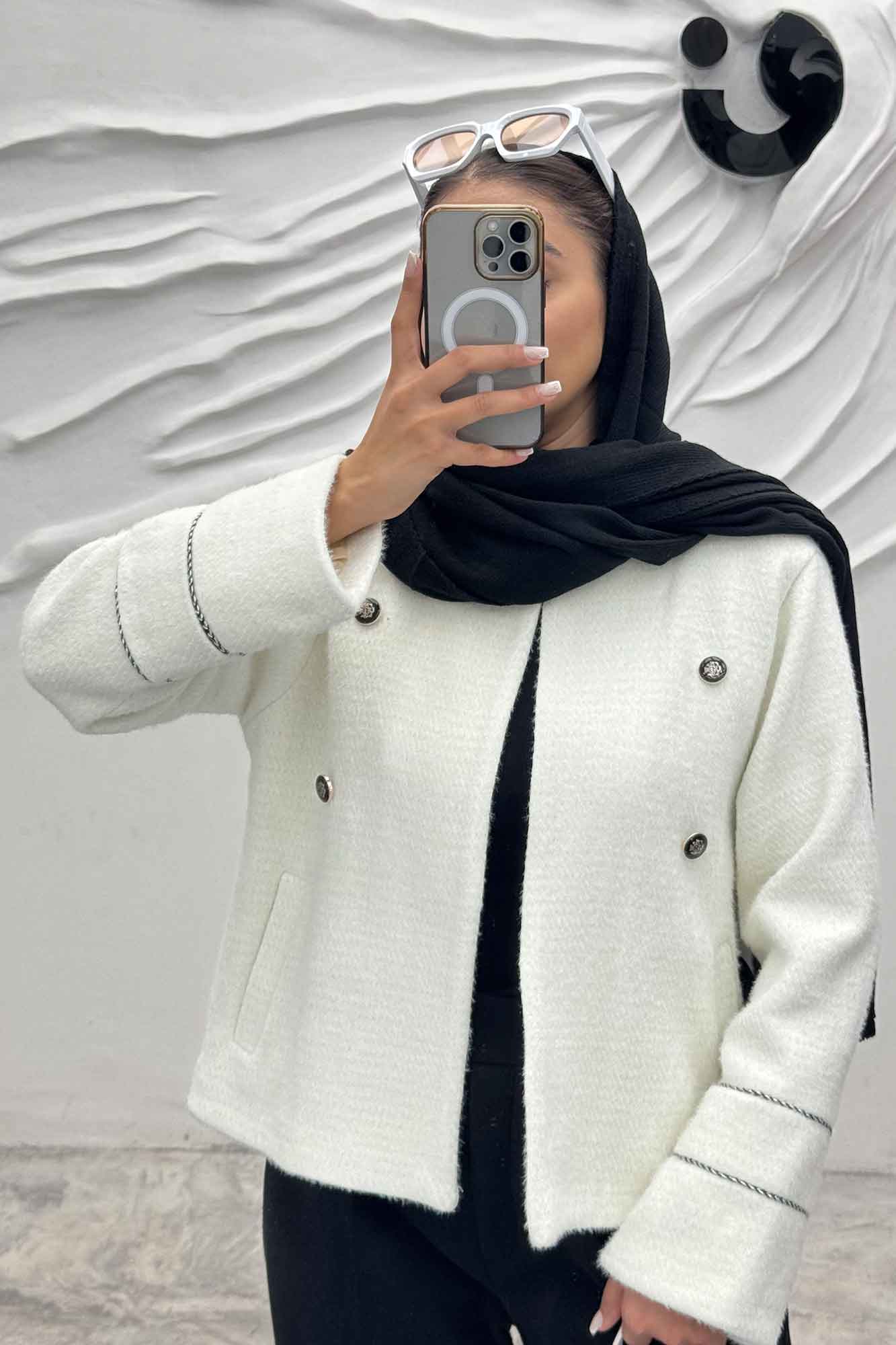 کت لمزور چهار دکمه خرجکار هانیس