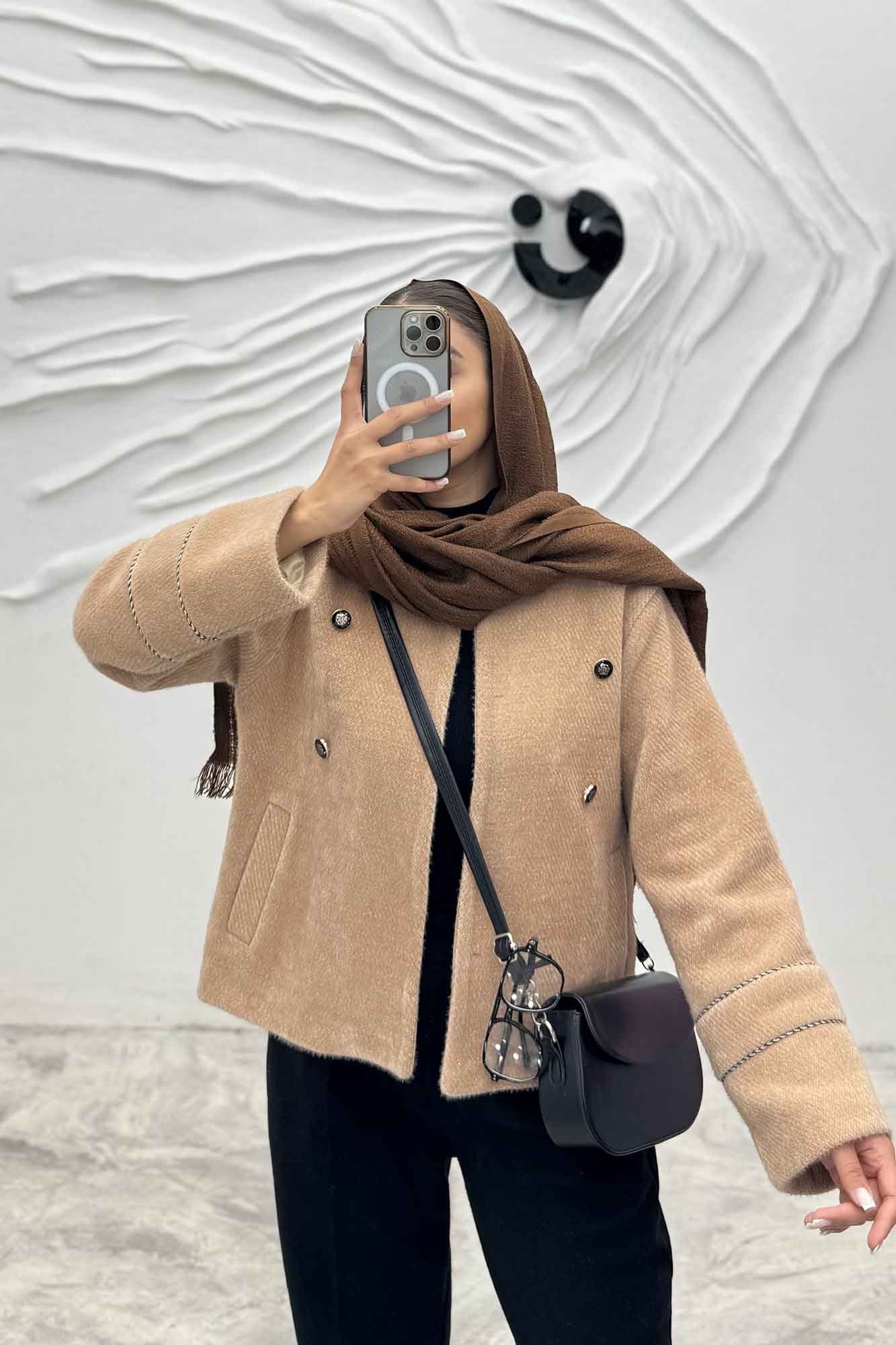 کت لمزور چهار دکمه خرجکار هانیس