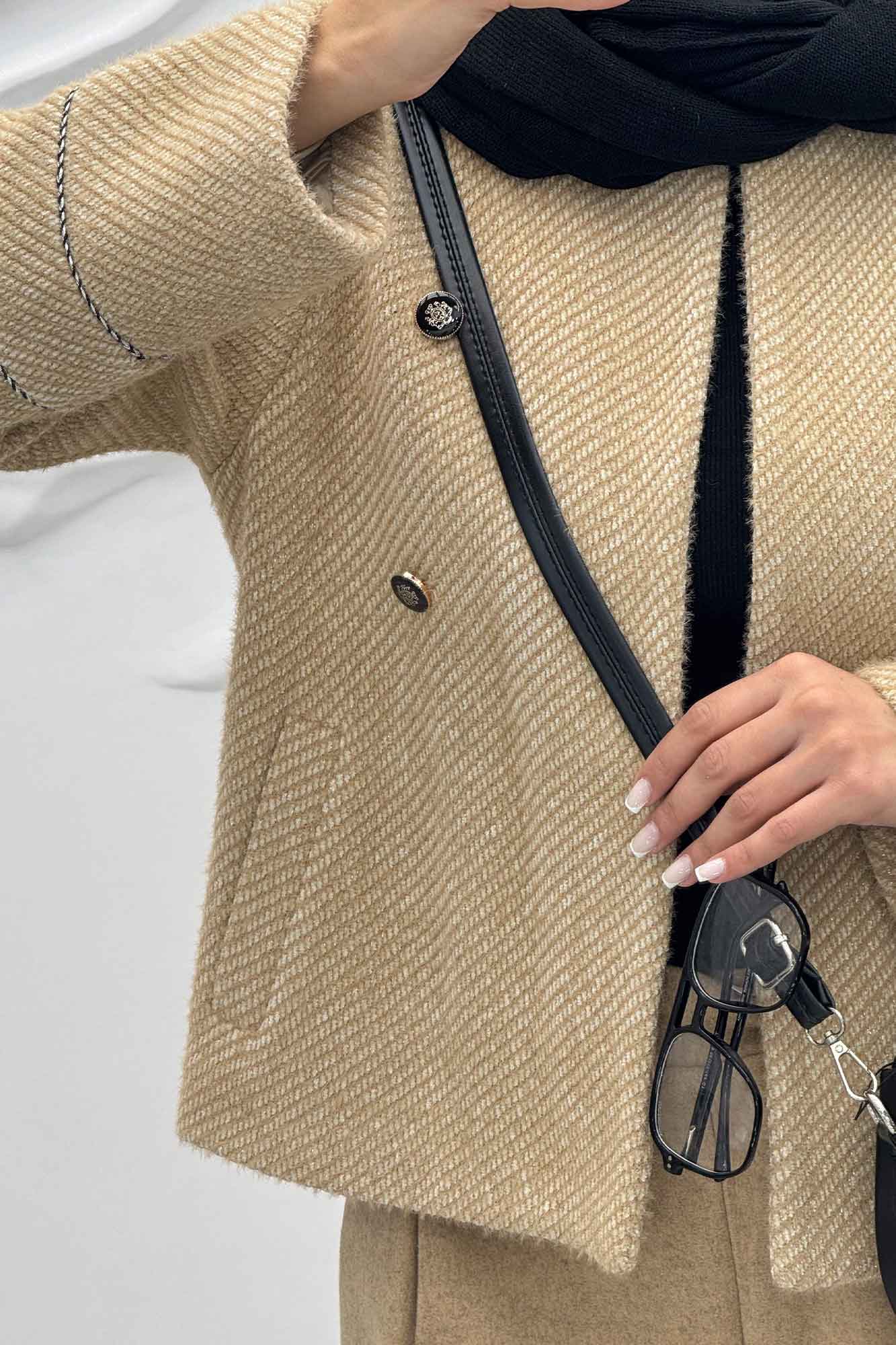 کت لمزور چهار دکمه خرجکار هانیس