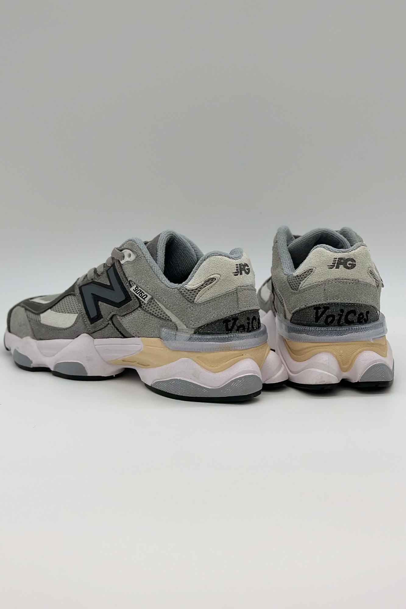 کتانی نیوبالانس پلاس 13110