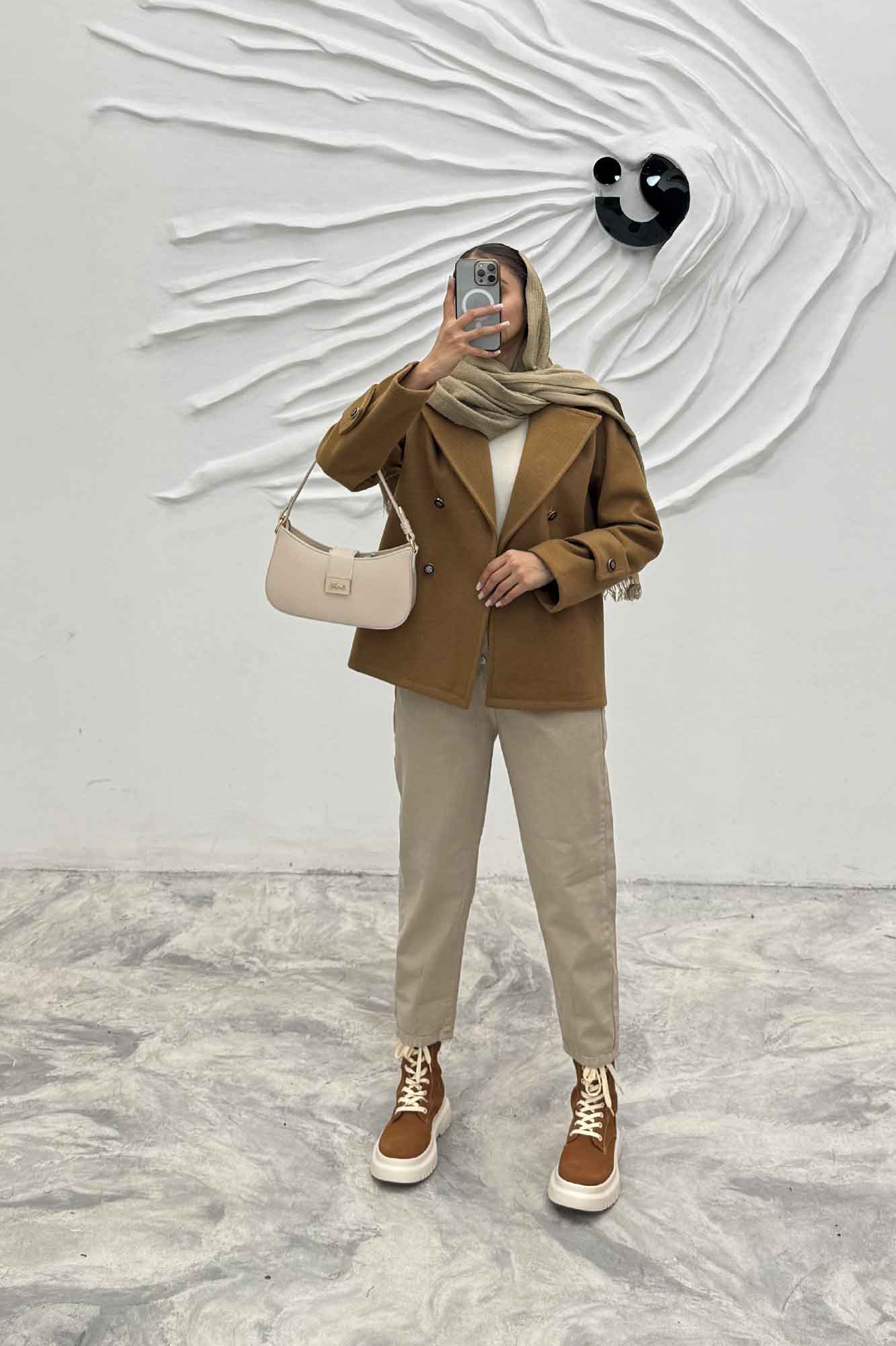 پالتو یقه انگلیسی پهن فوتر جناقی