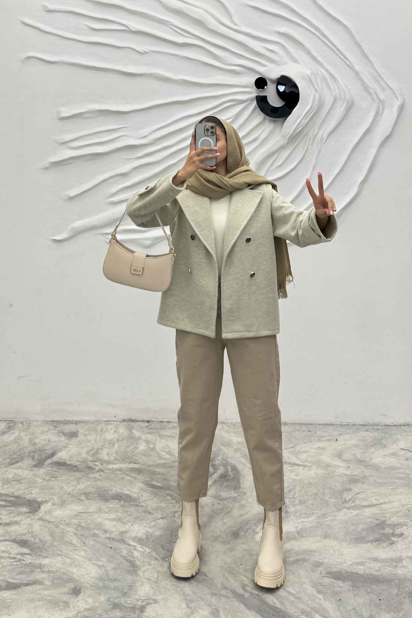 پالتو یقه انگلیسی پهن فوتر جناقی