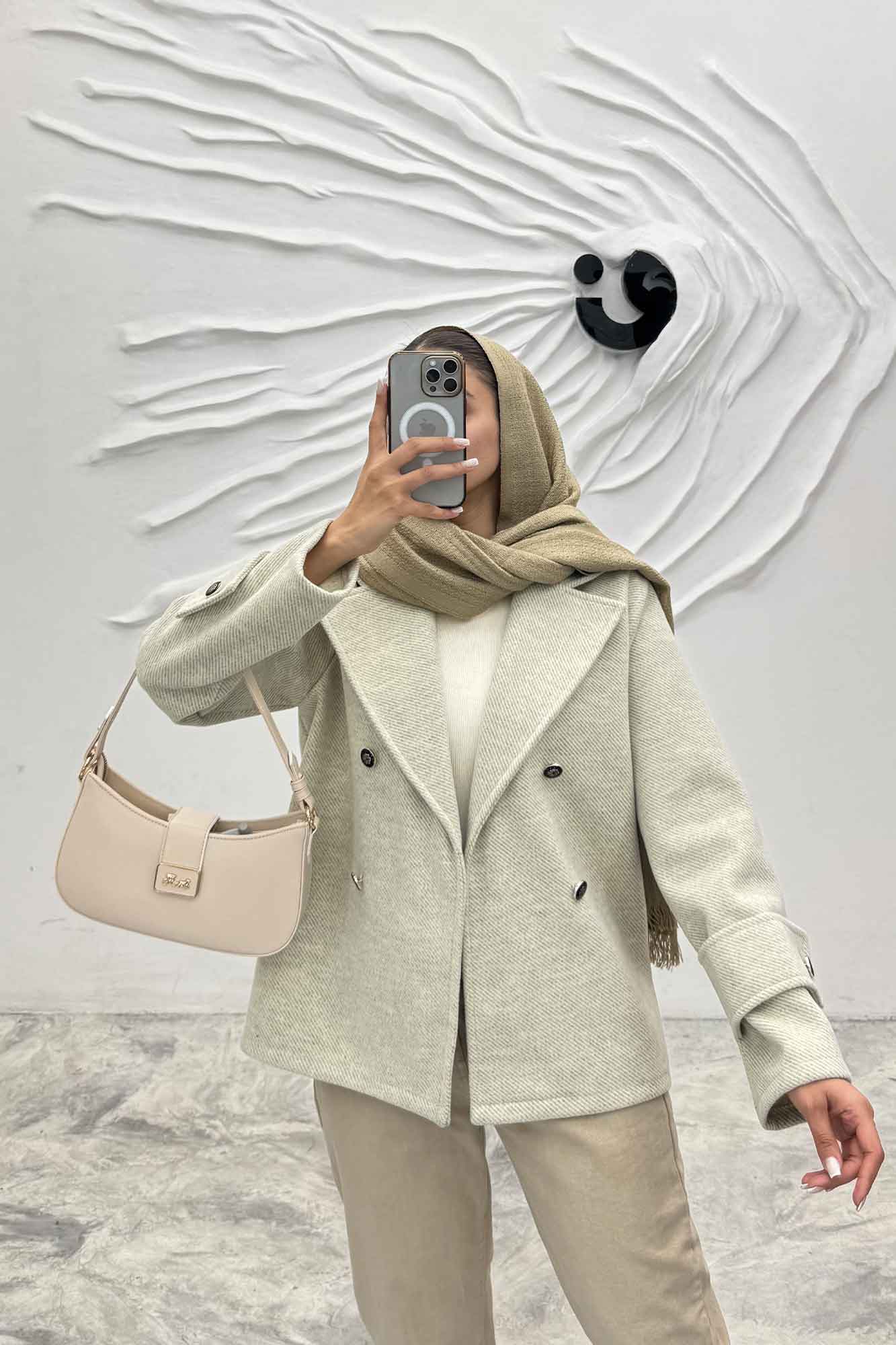 پالتو یقه انگلیسی پهن فوتر جناقی