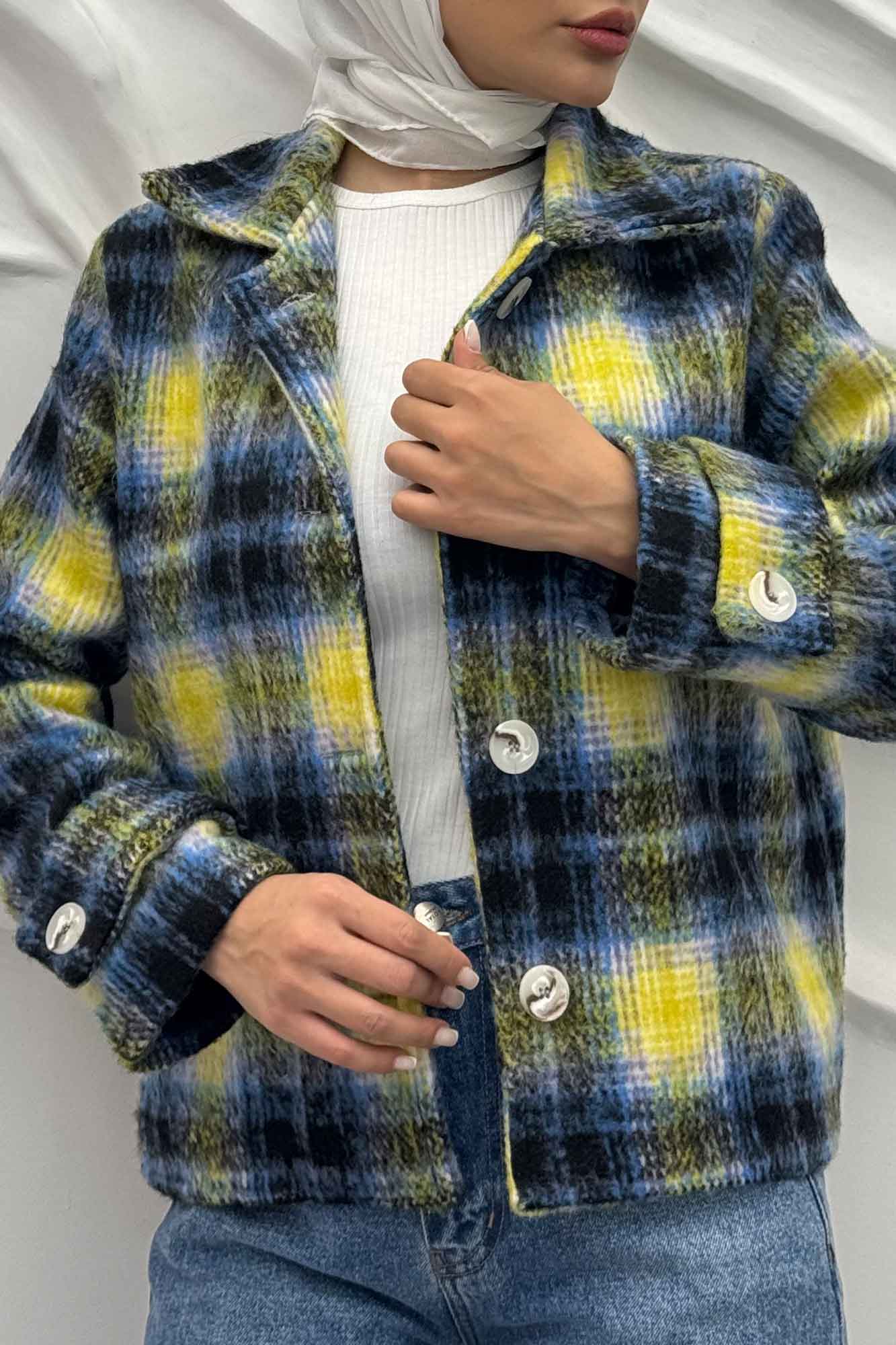 کت پشمی طرح دار R