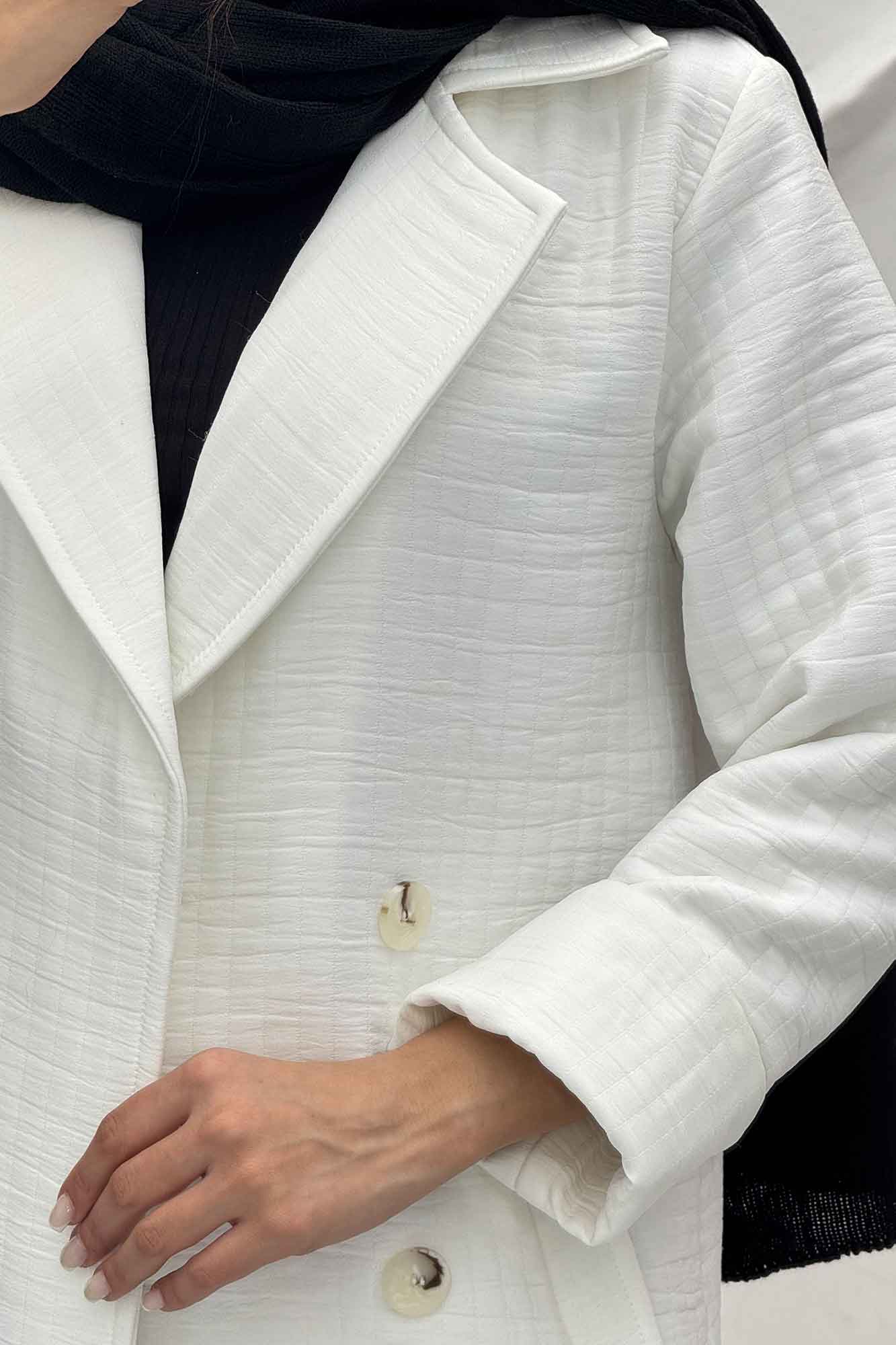 مانتو پاییزه فیتیله چهار دکمه نگین