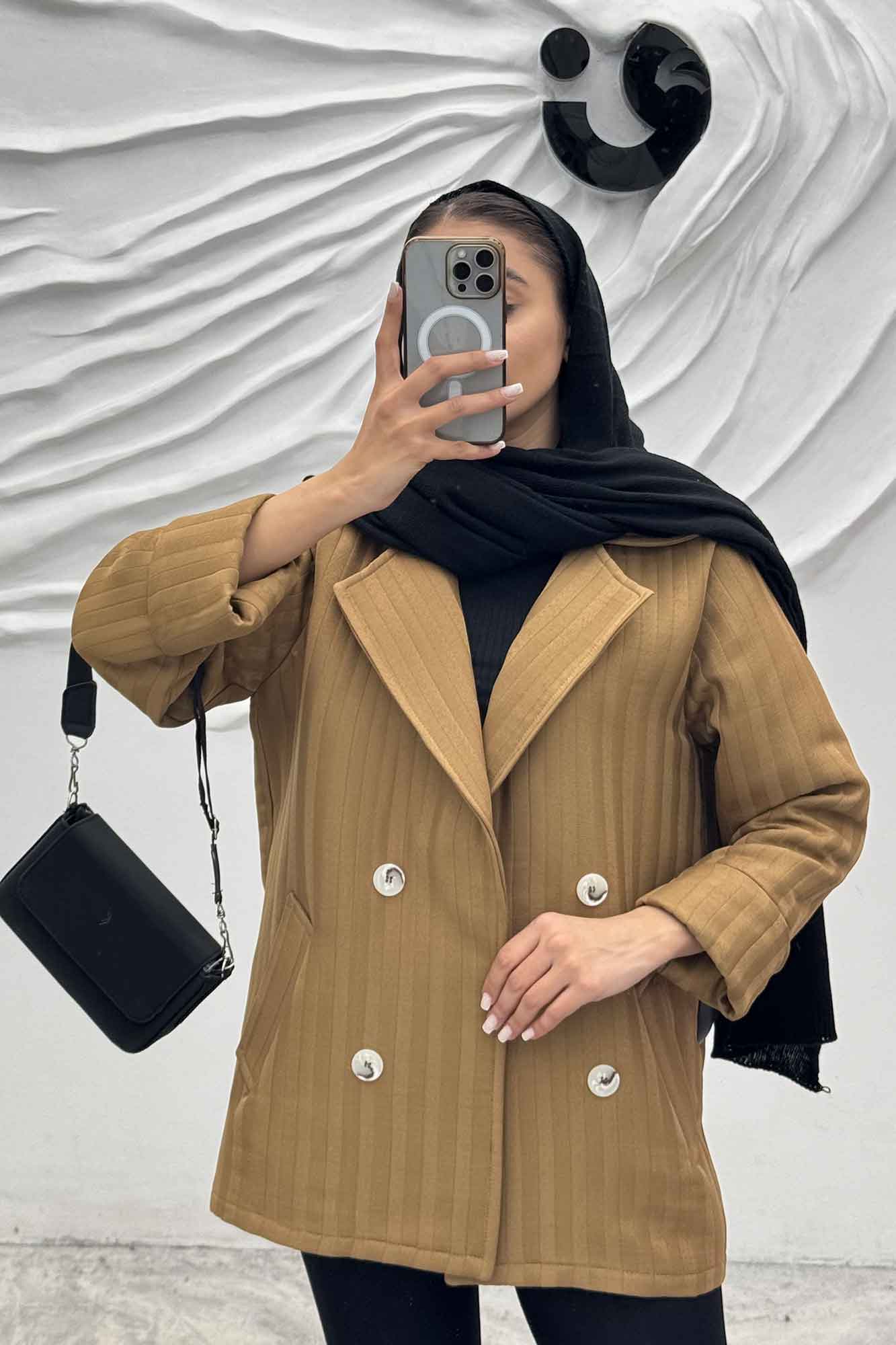 مانتو پاییزه فیتیله چهار دکمه نگین