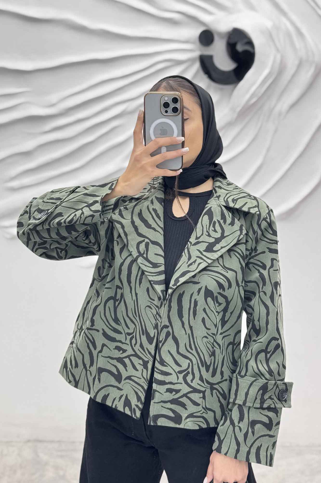 کت کوتاه مینیمال کتان چاپی