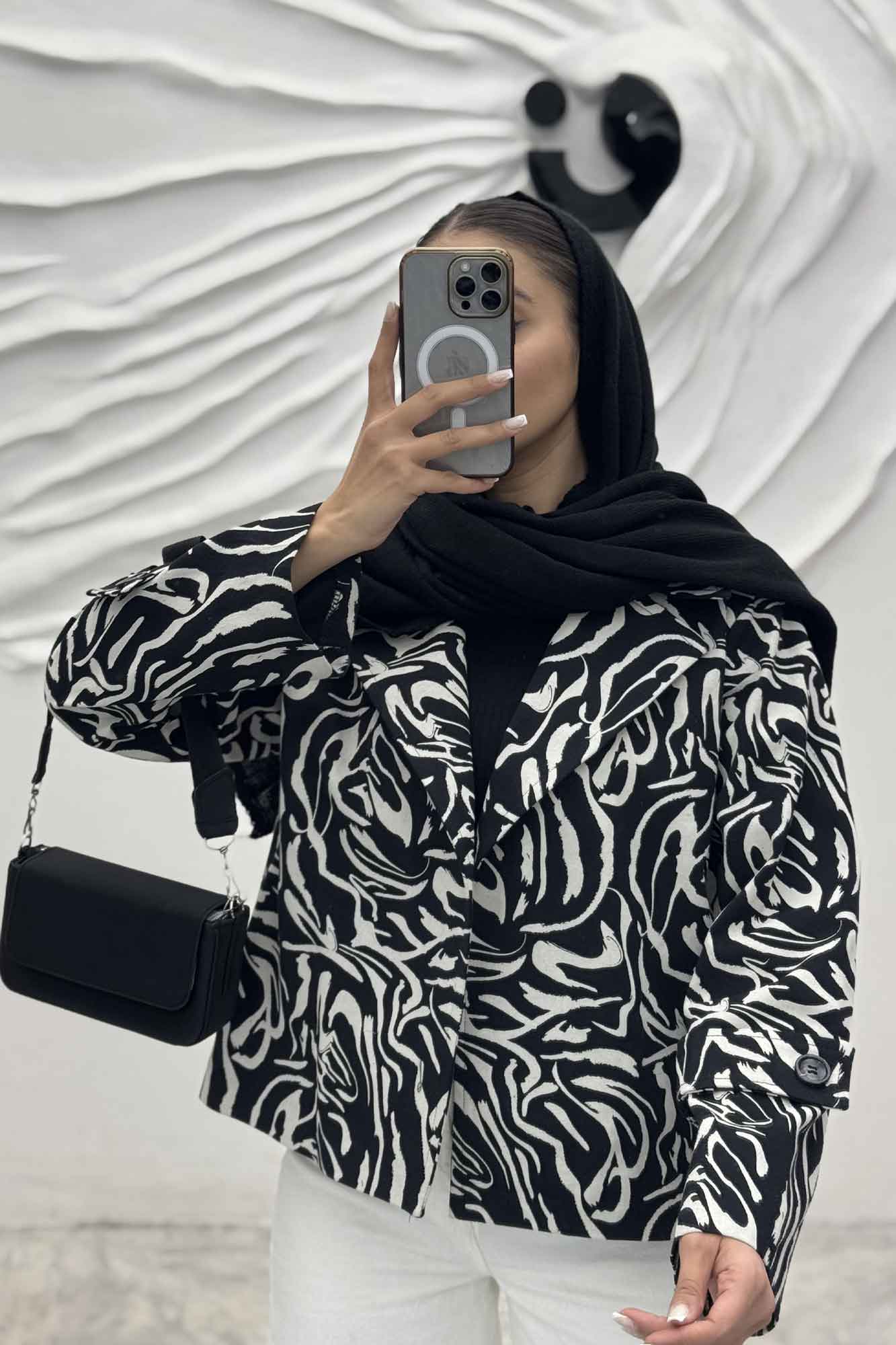 کت کوتاه مینیمال کتان چاپی