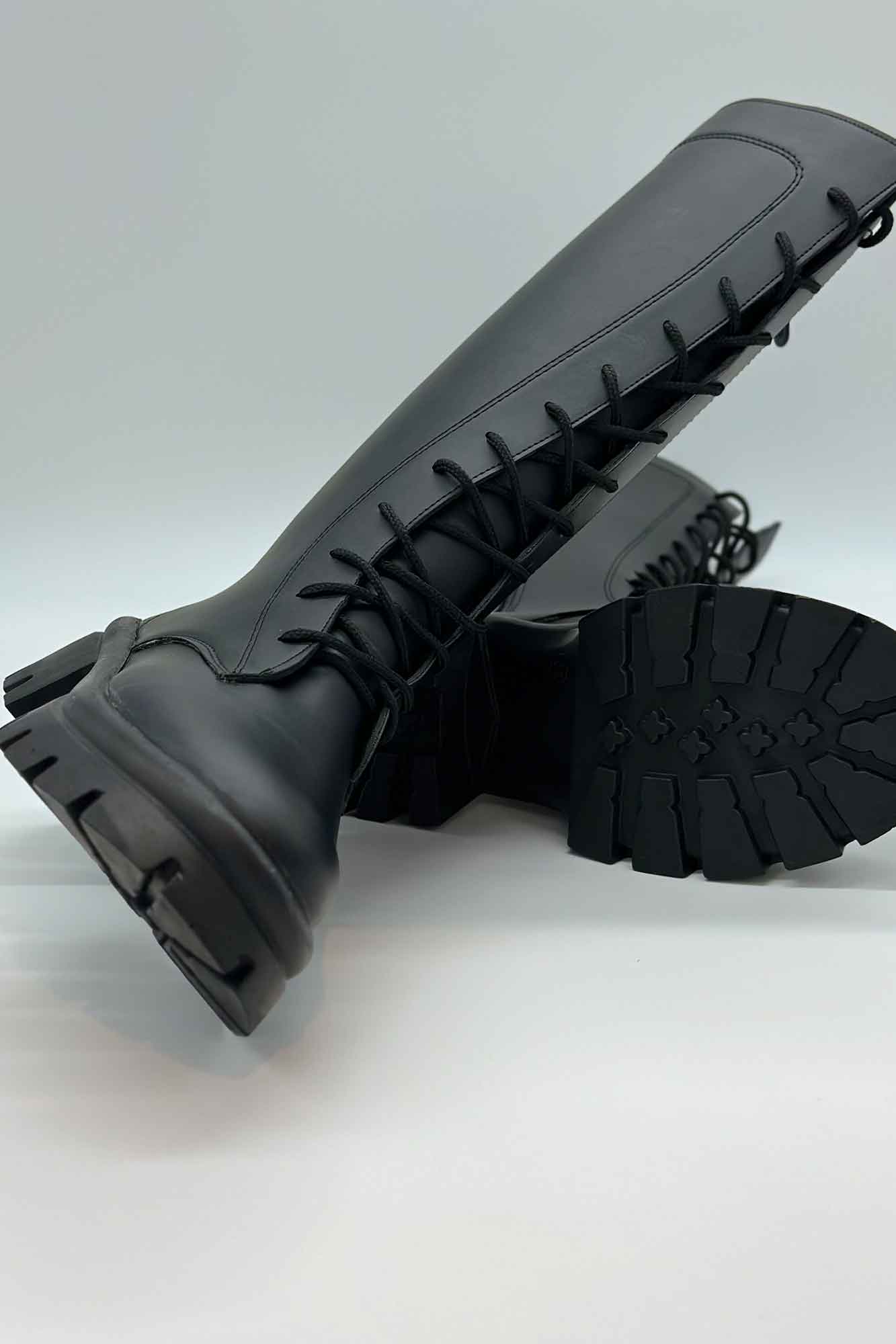 بوت بلند هزار بند زیره پافیلی