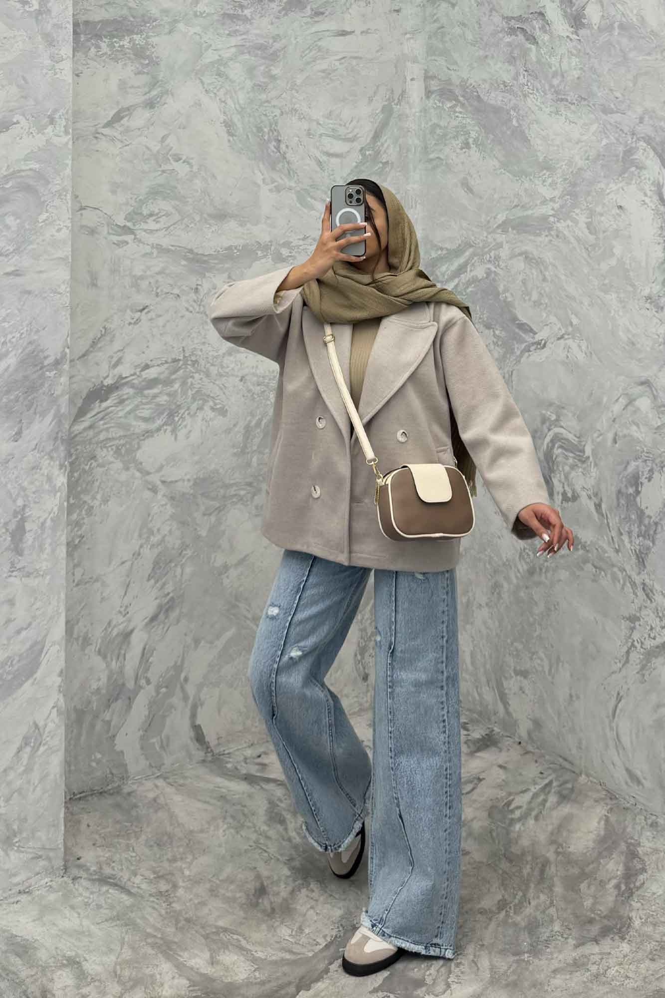 کت فوتر کجراه آستردار چهار دکمه سوزان