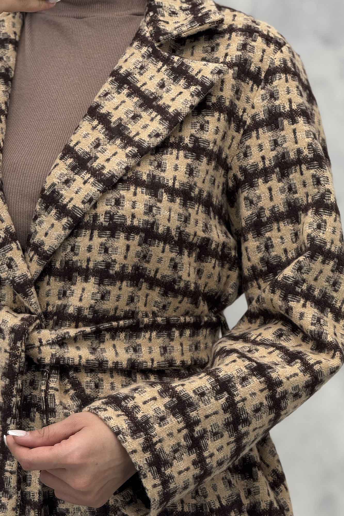 کت فوتر طرح دار یقه انگلیسی