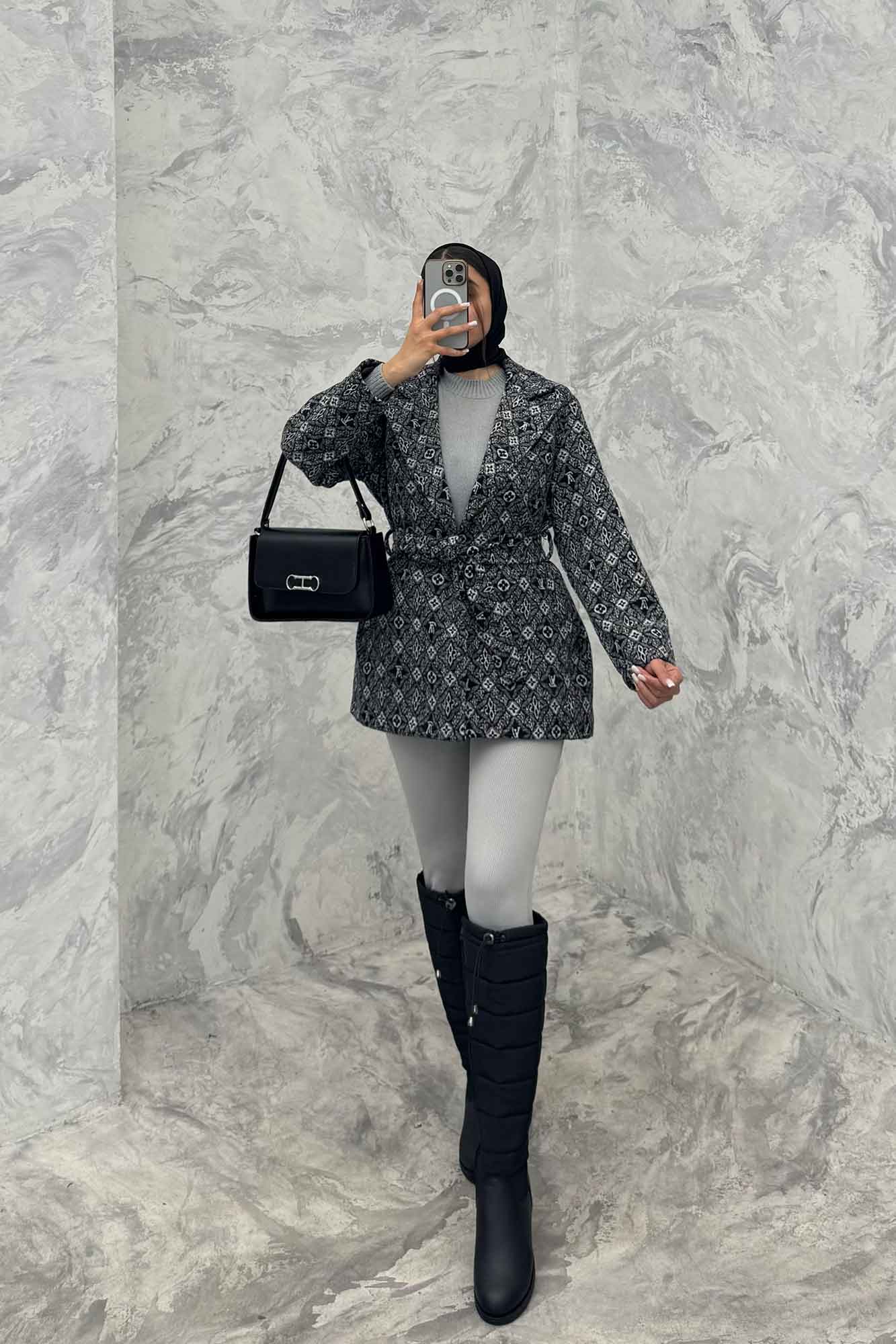 کت فوتر طرح دار یقه انگلیسی