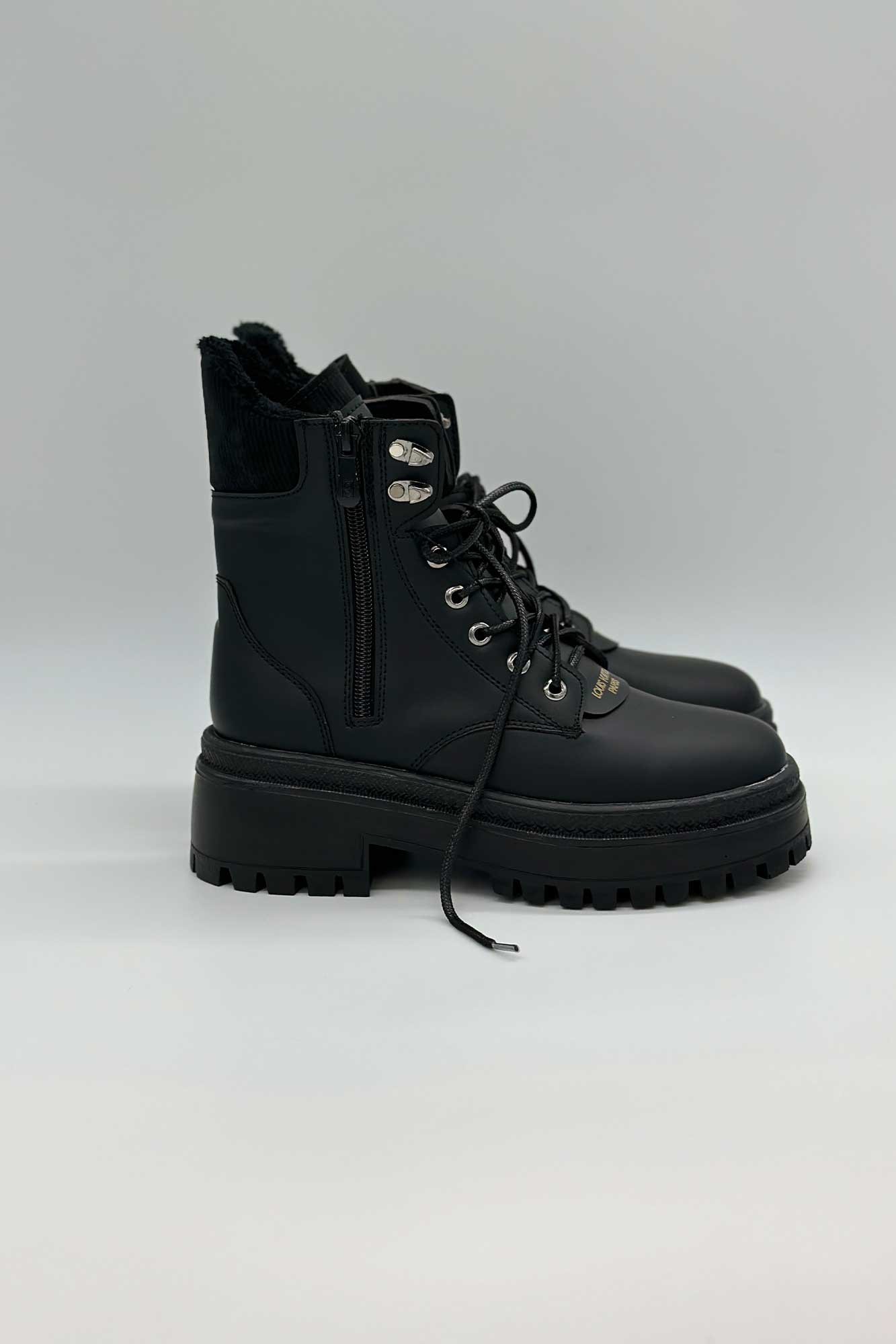 نیم بوت یقه خزدار LV 