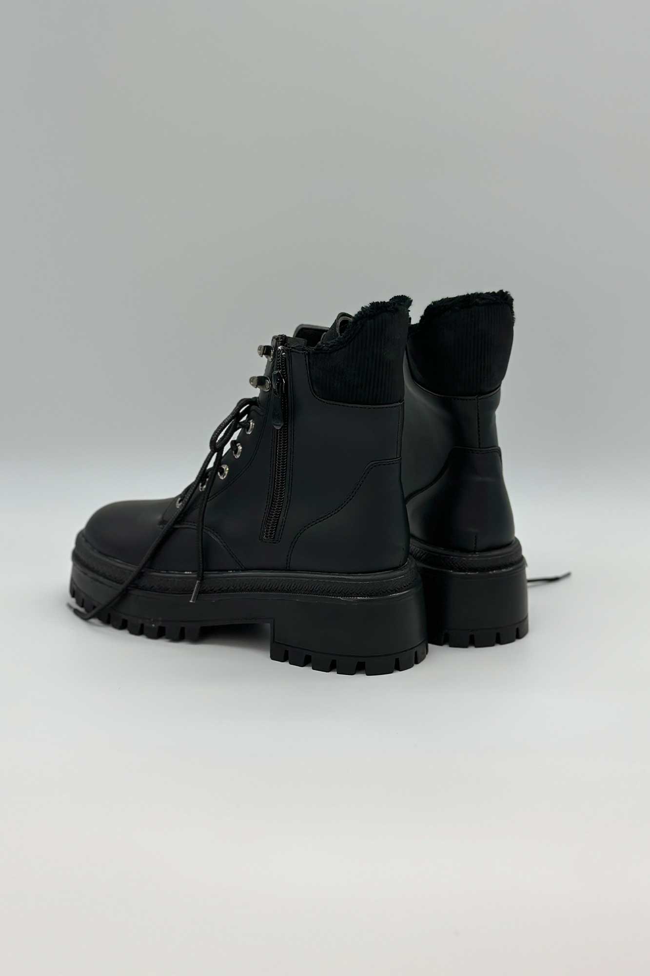 نیم بوت یقه خزدار LV 