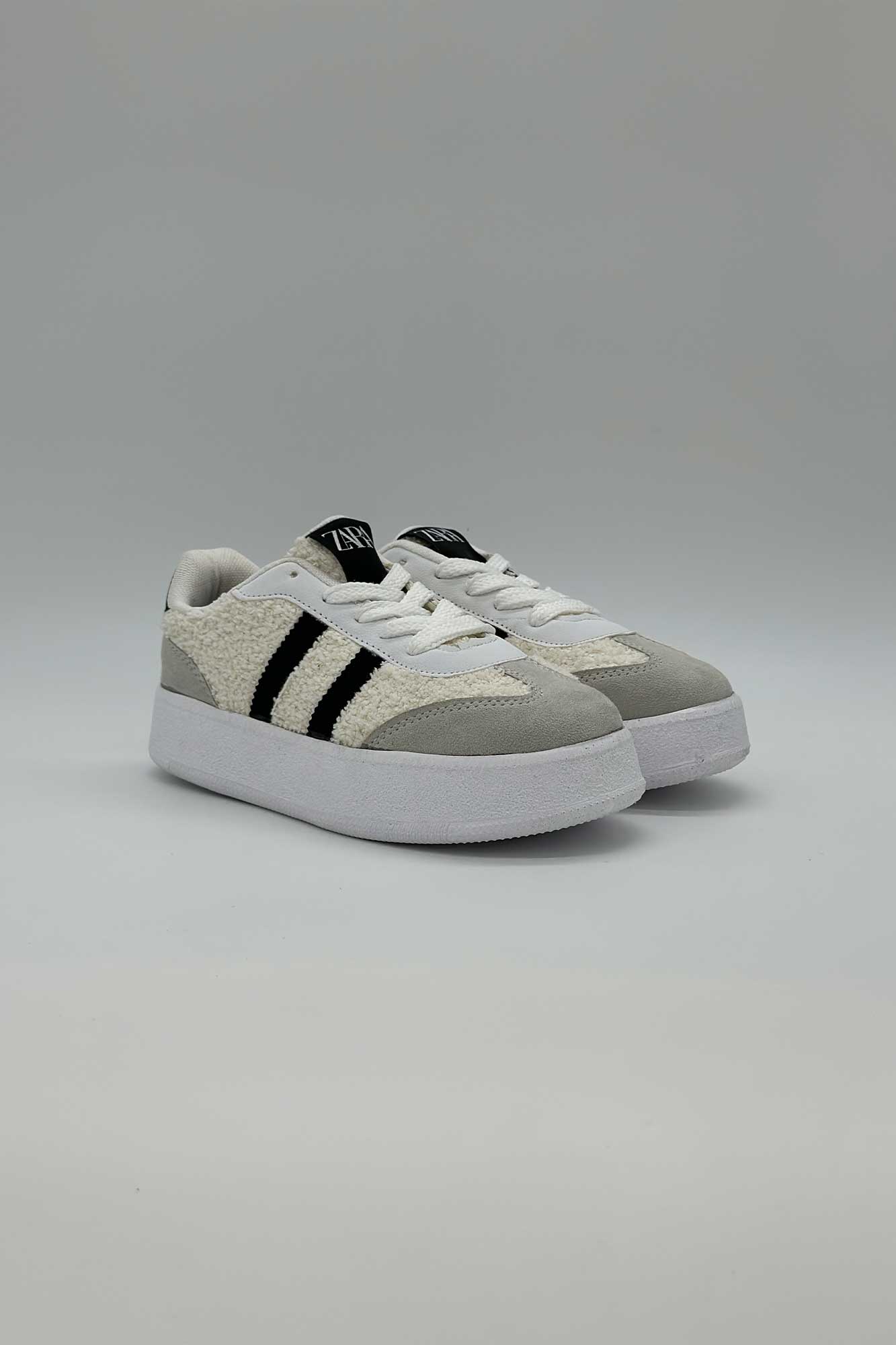 کتانی دو خط تدی ماوی ZARA 