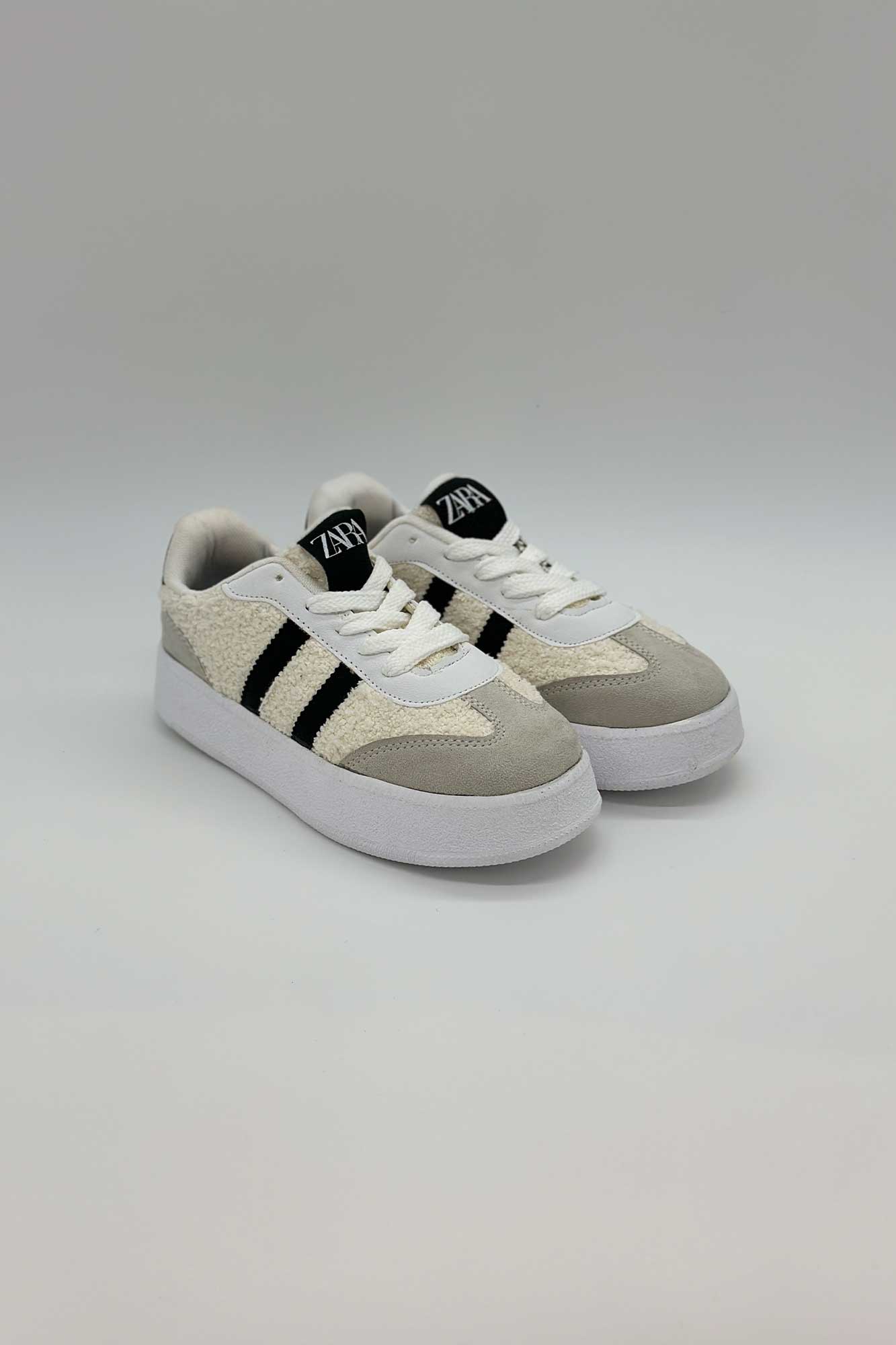 کتانی دو خط تدی ماوی ZARA 