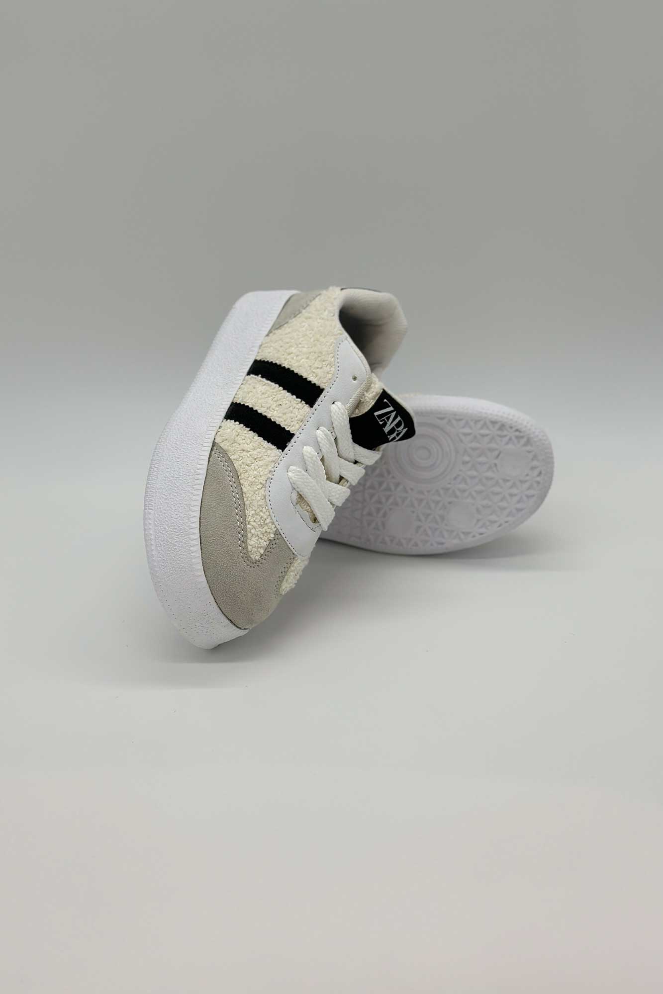 کتانی دو خط تدی ماوی ZARA 