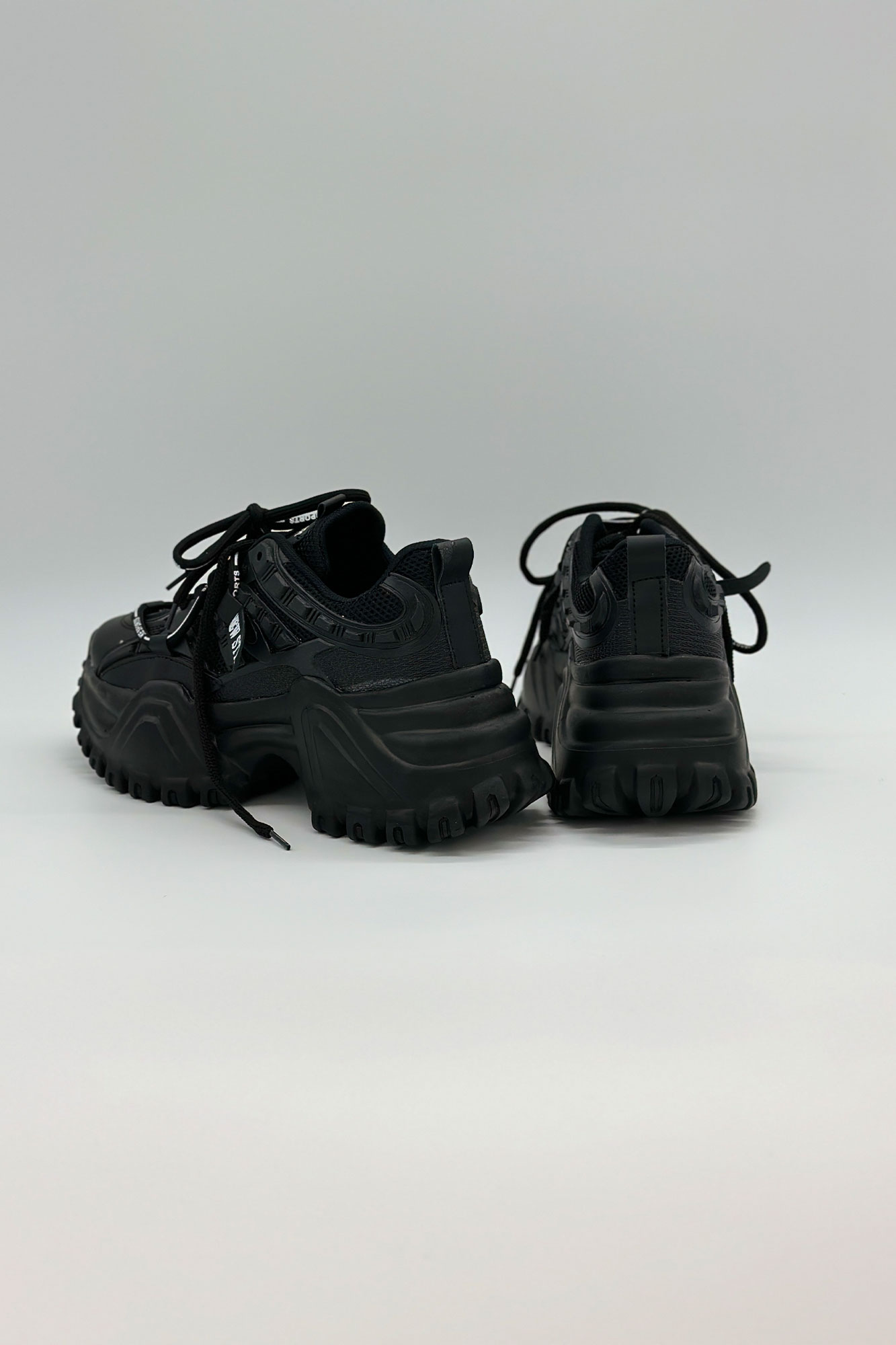 کتانی لژدار پختی آداک 