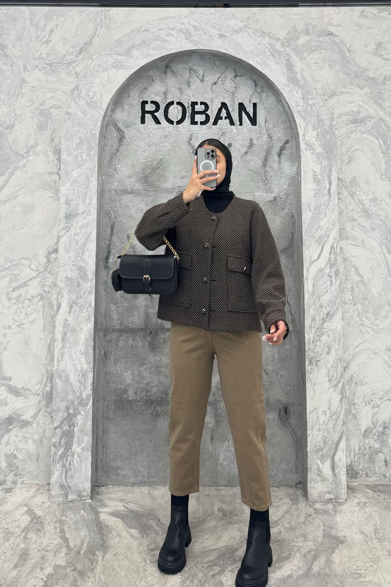 کت یقه گرد آستردار گابانا