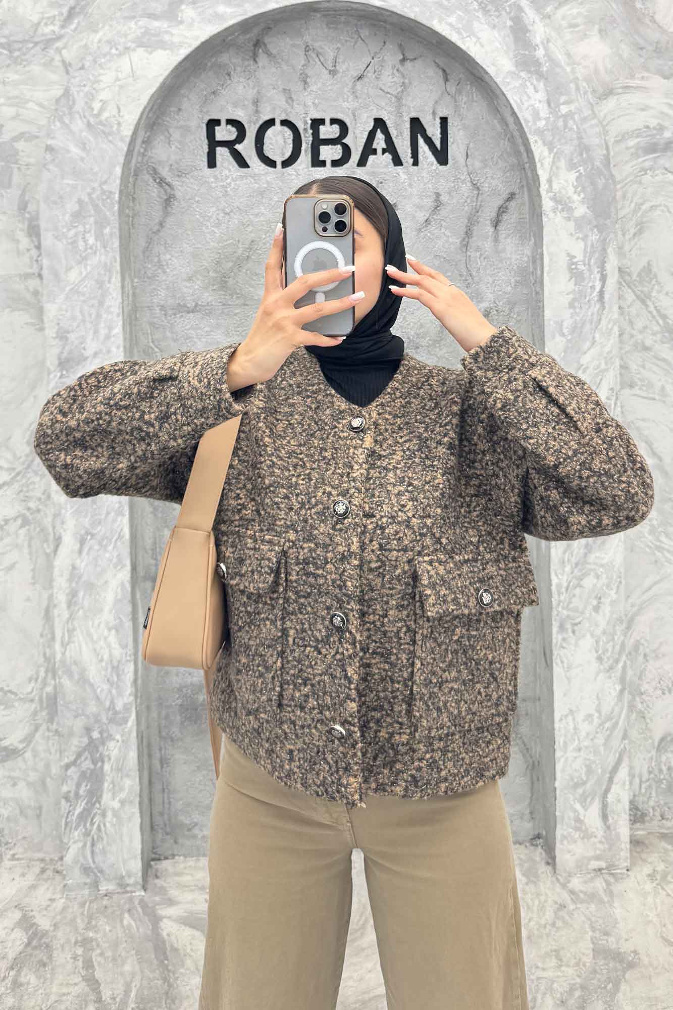 کت یقه گرد بوکله دو جیب پاکتی