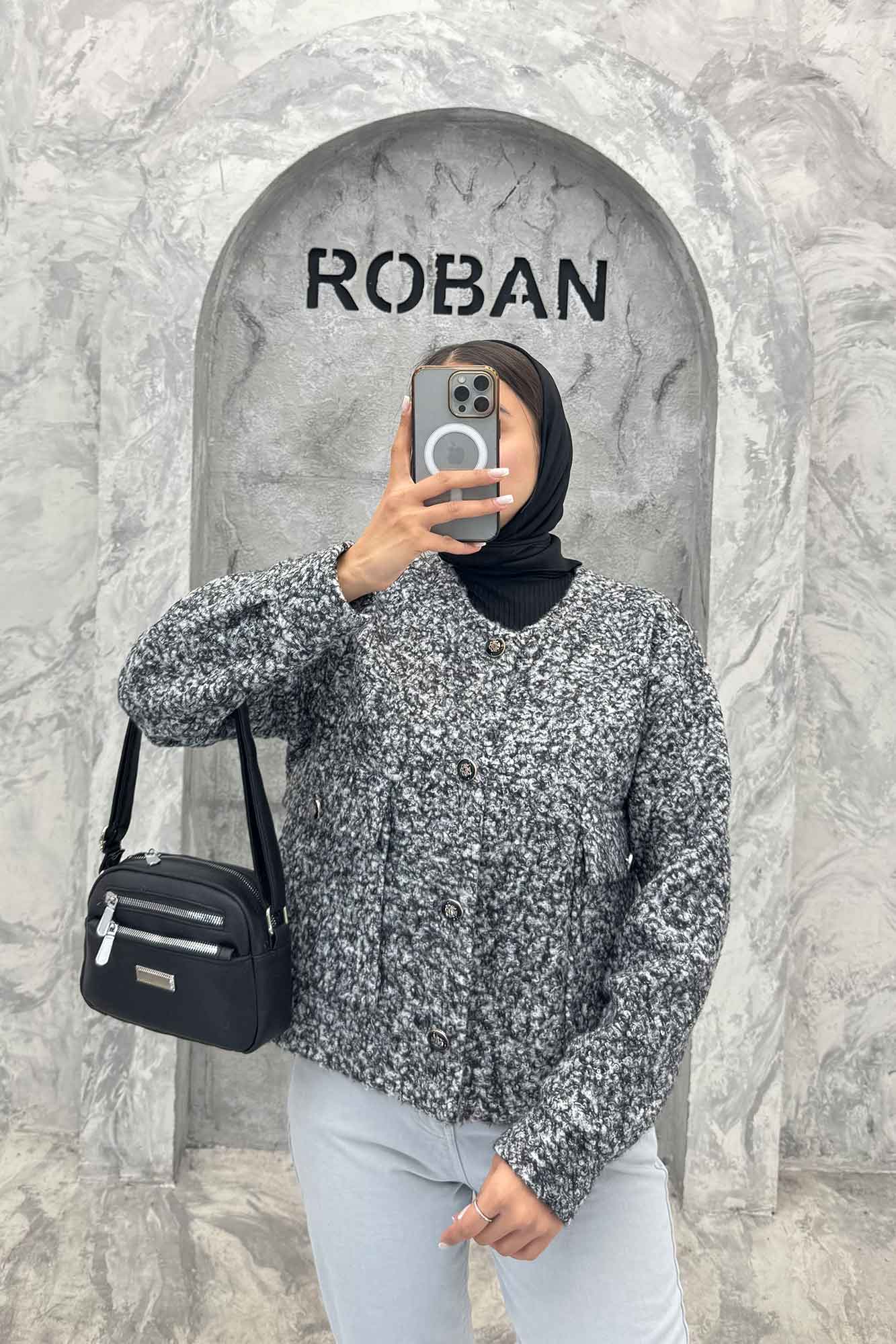 کت یقه گرد بوکله دو جیب پاکتی