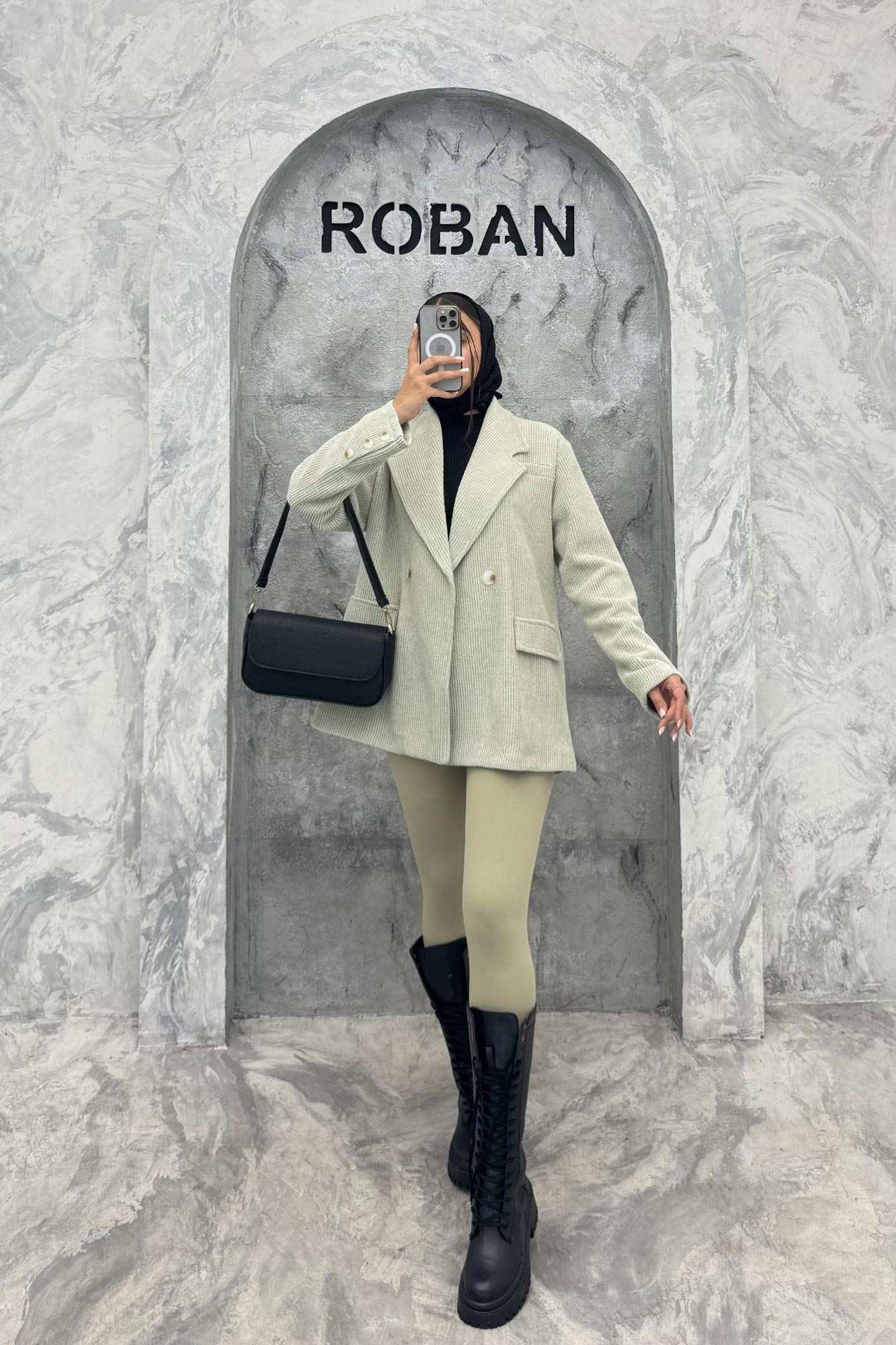 کت سه جیب آستردار لمزور بیسکویتی 