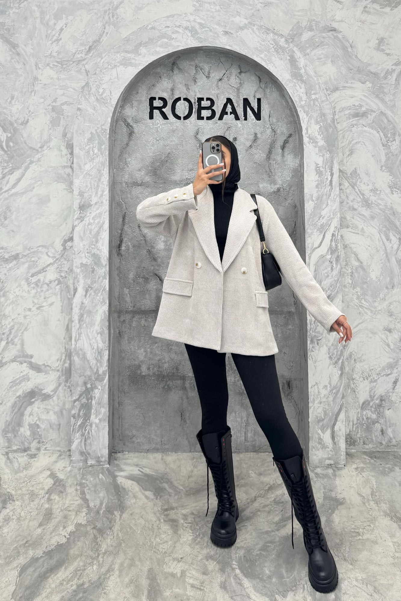 کت سه جیب آستردار لمزور بیسکویتی 