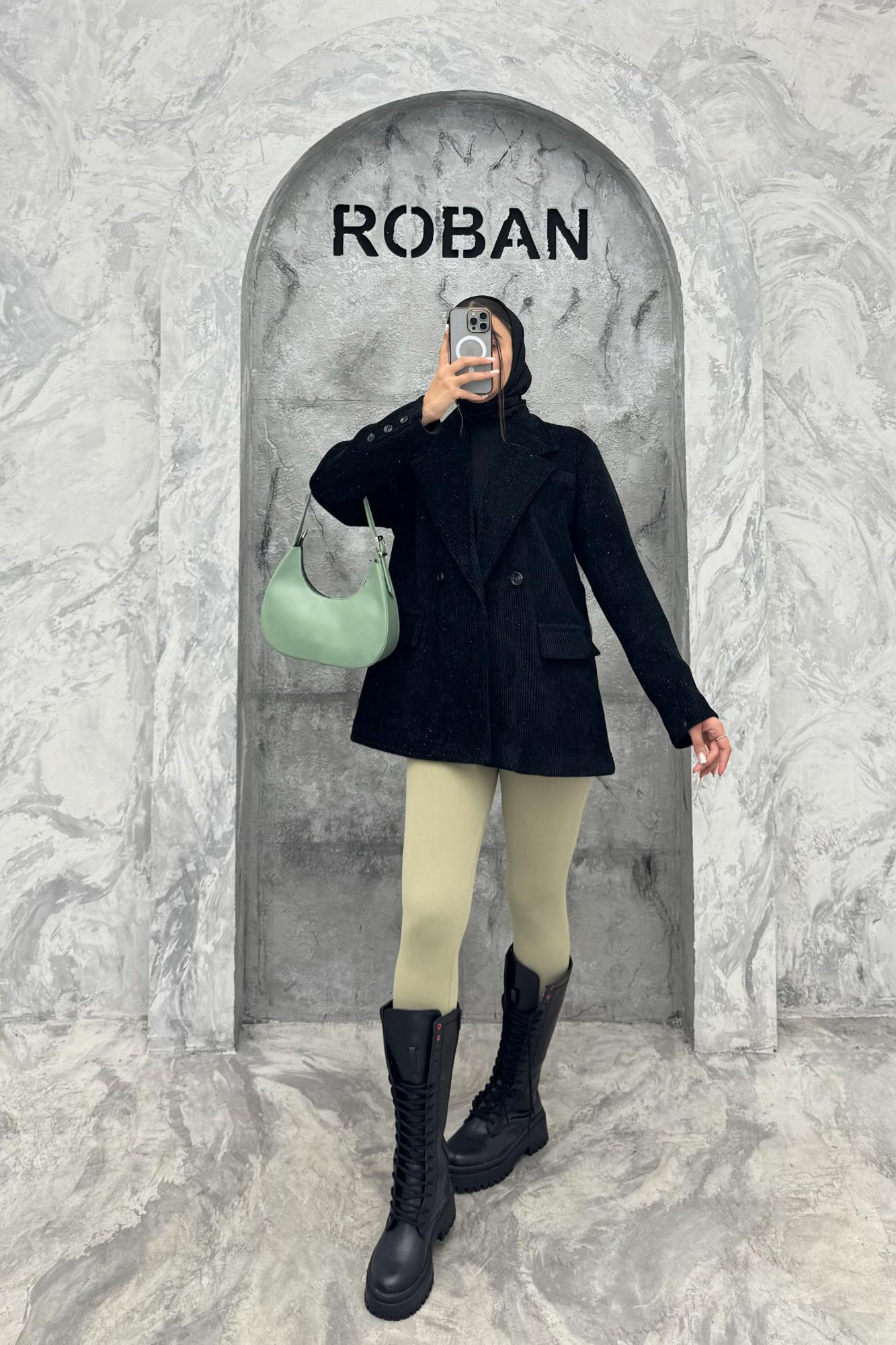 کت سه جیب آستردار لمزور بیسکویتی