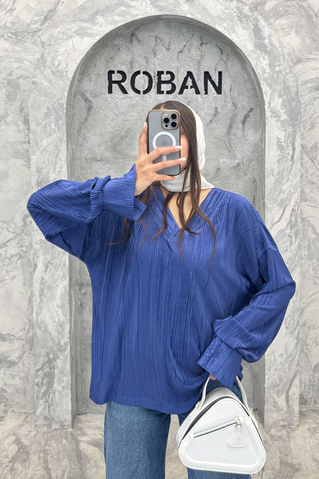 بلوز آستین بلند ساتن پیلیسه یقه هفت