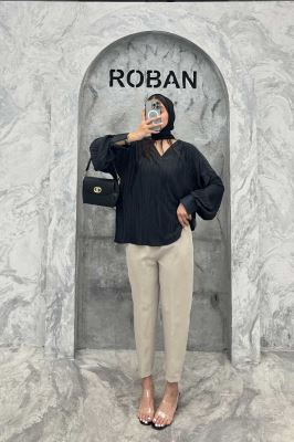 بلوز آستین بلند ساتن پیلیسه یقه هفت