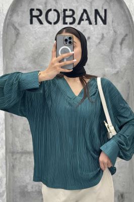 بلوز آستین بلند ساتن پیلیسه یقه هفت