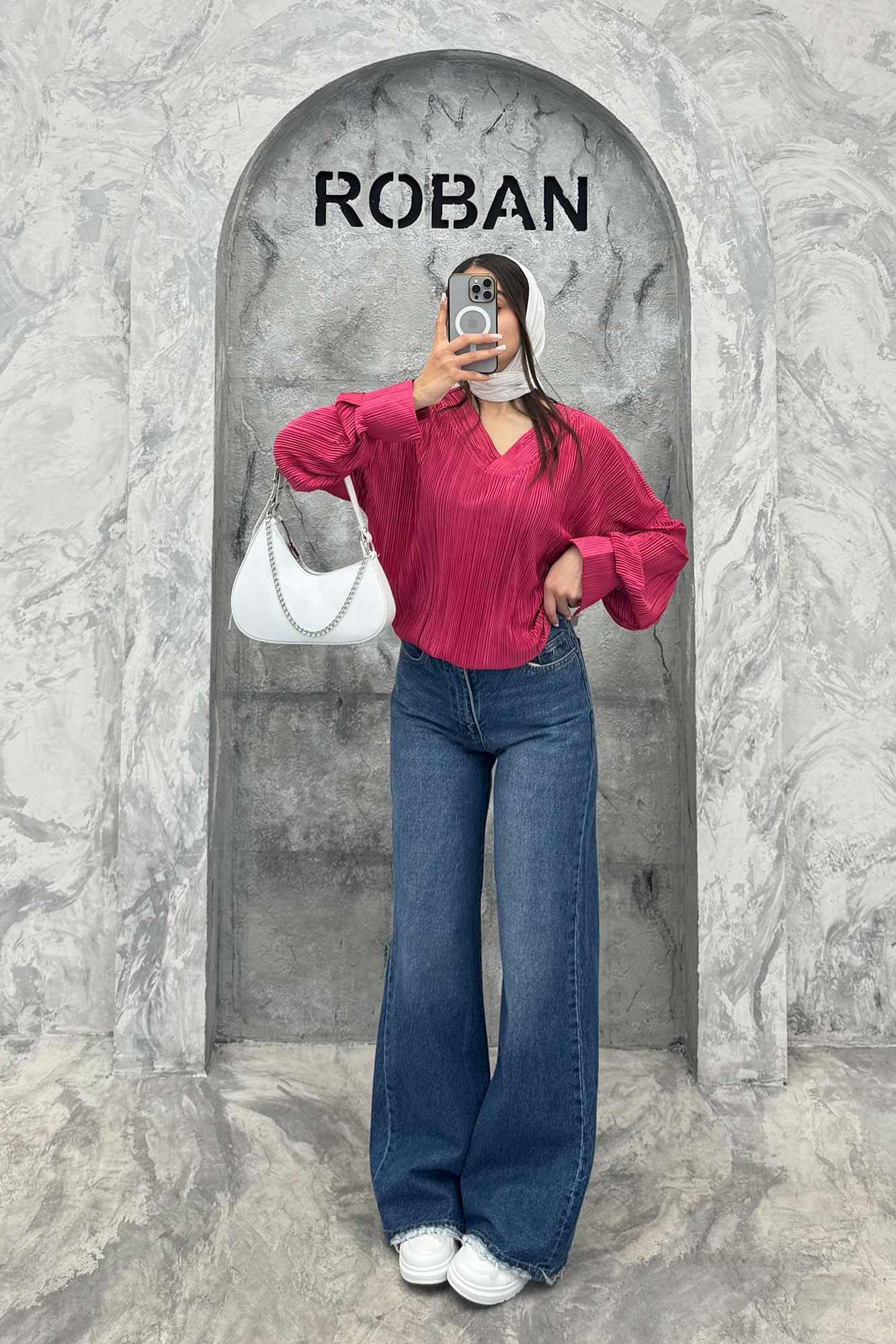 بلوز آستین بلند ساتن پیلیسه یقه هفت