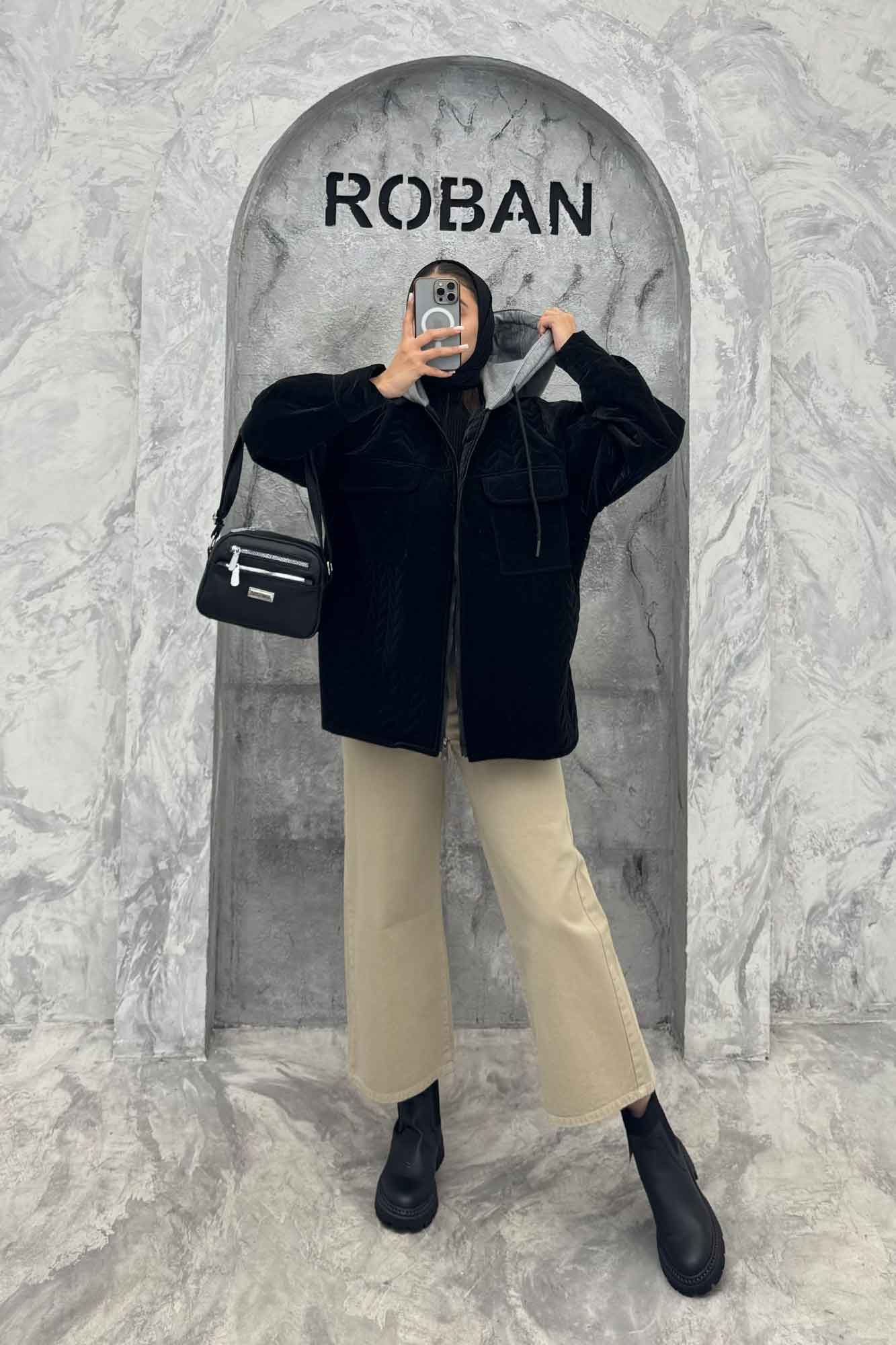 کاپشن سیلیکونی دوخت موجی کلاهدار