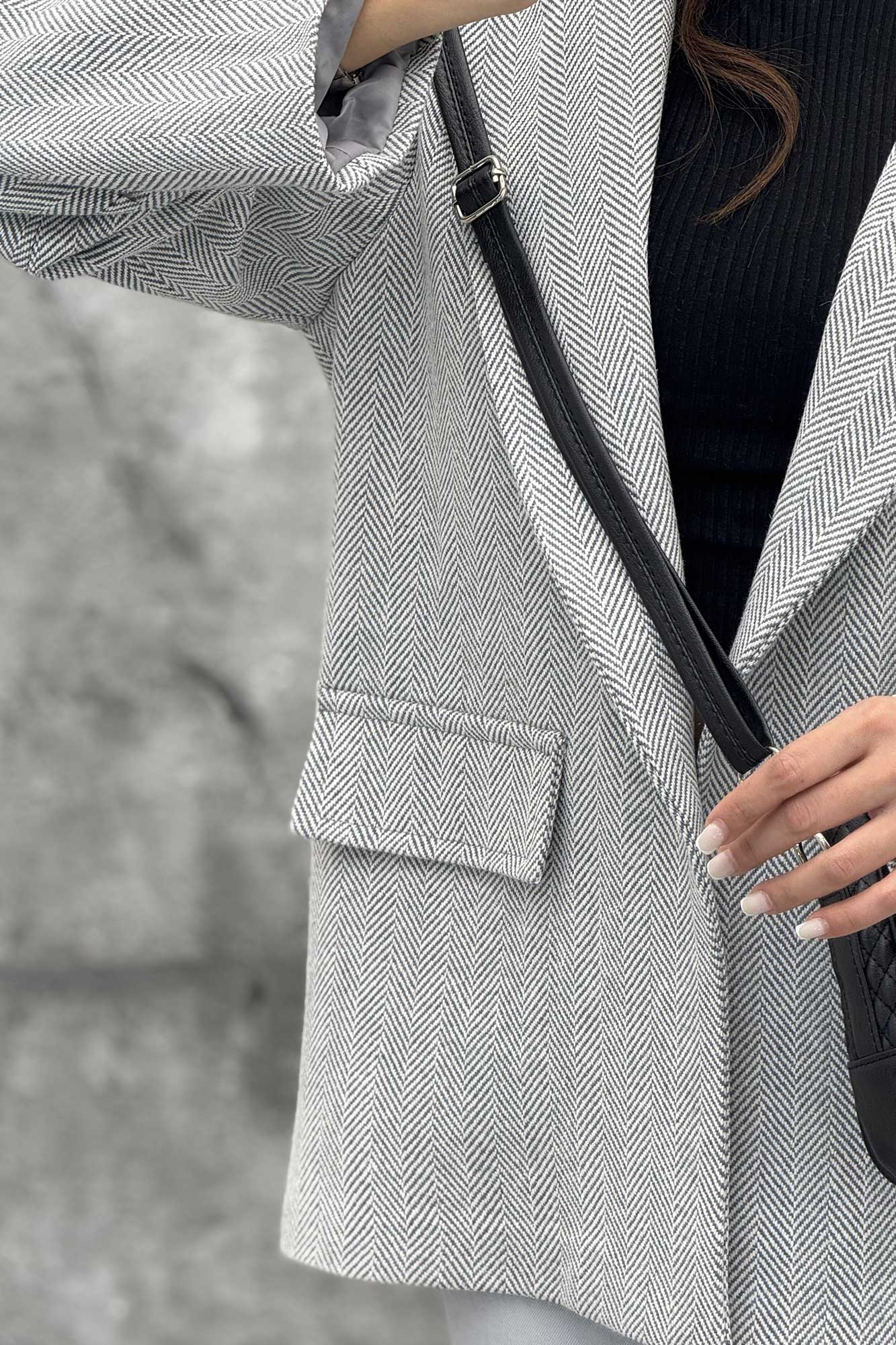 پالتو یقه انگلیسی توییت پشمی آستردار