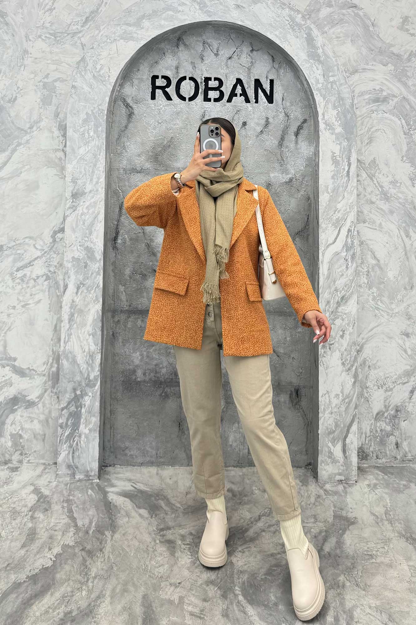 پالتو یقه انگلیسی توییت پشمی آستردار