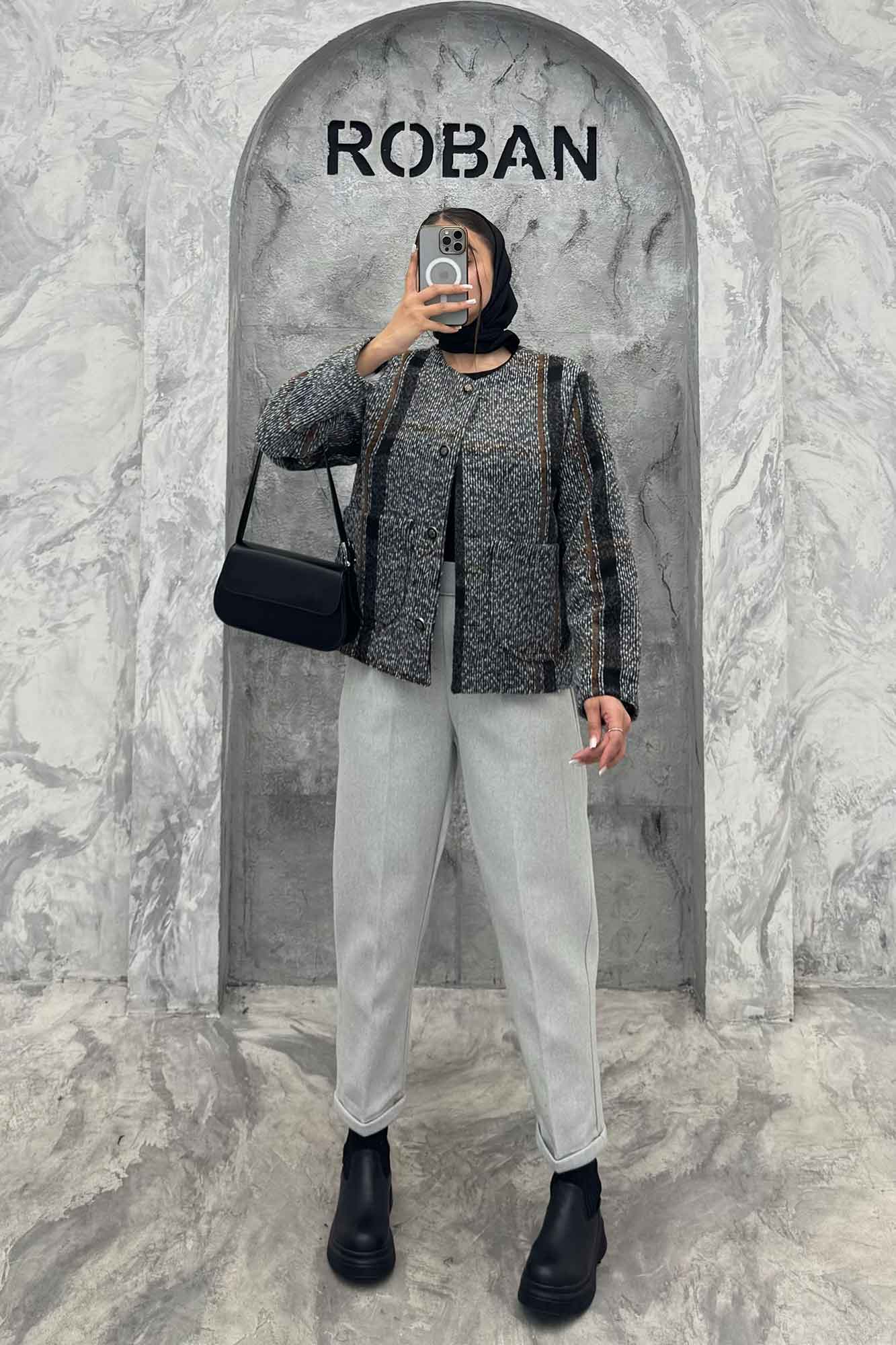 کت توییت پشمی یقه گرد NELA