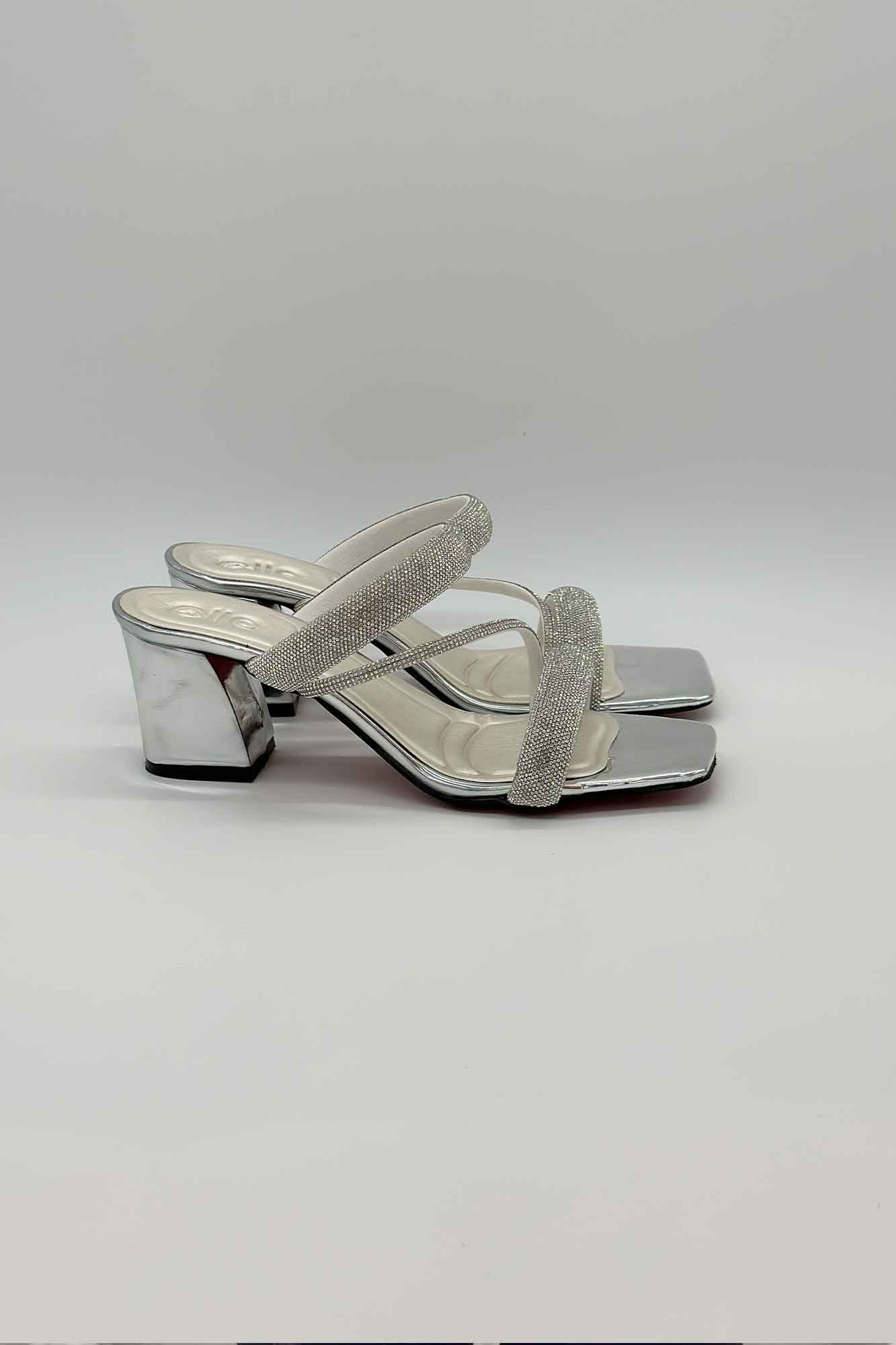 صندل پاشنه دار سه بند نگینی 