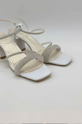 کفش مجلسی پاشنه دار بند نگینی 