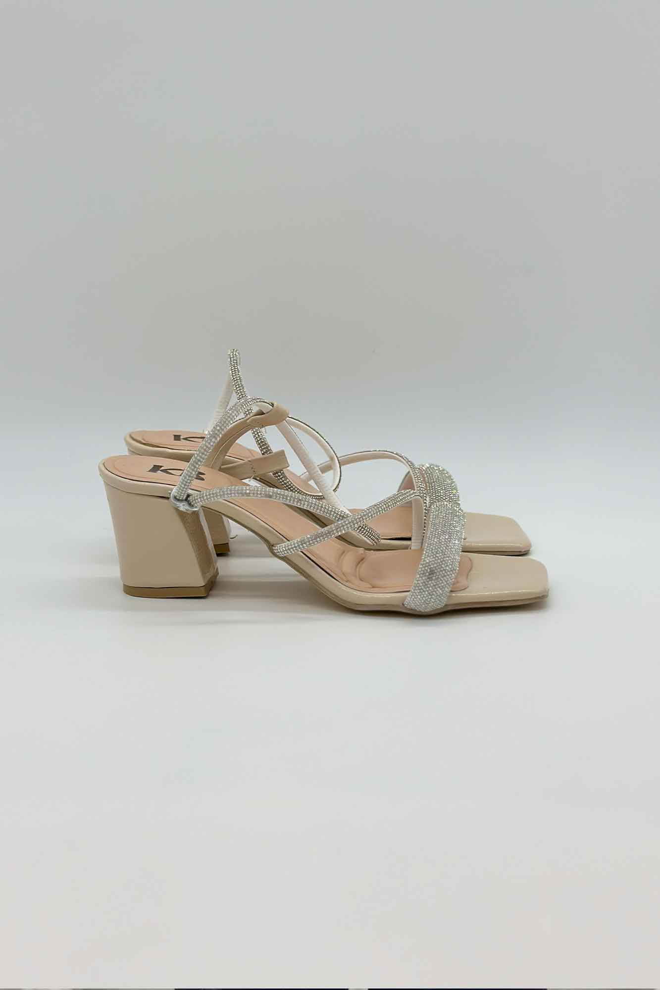 کفش مجلسی پاشنه دار بند نگینی 