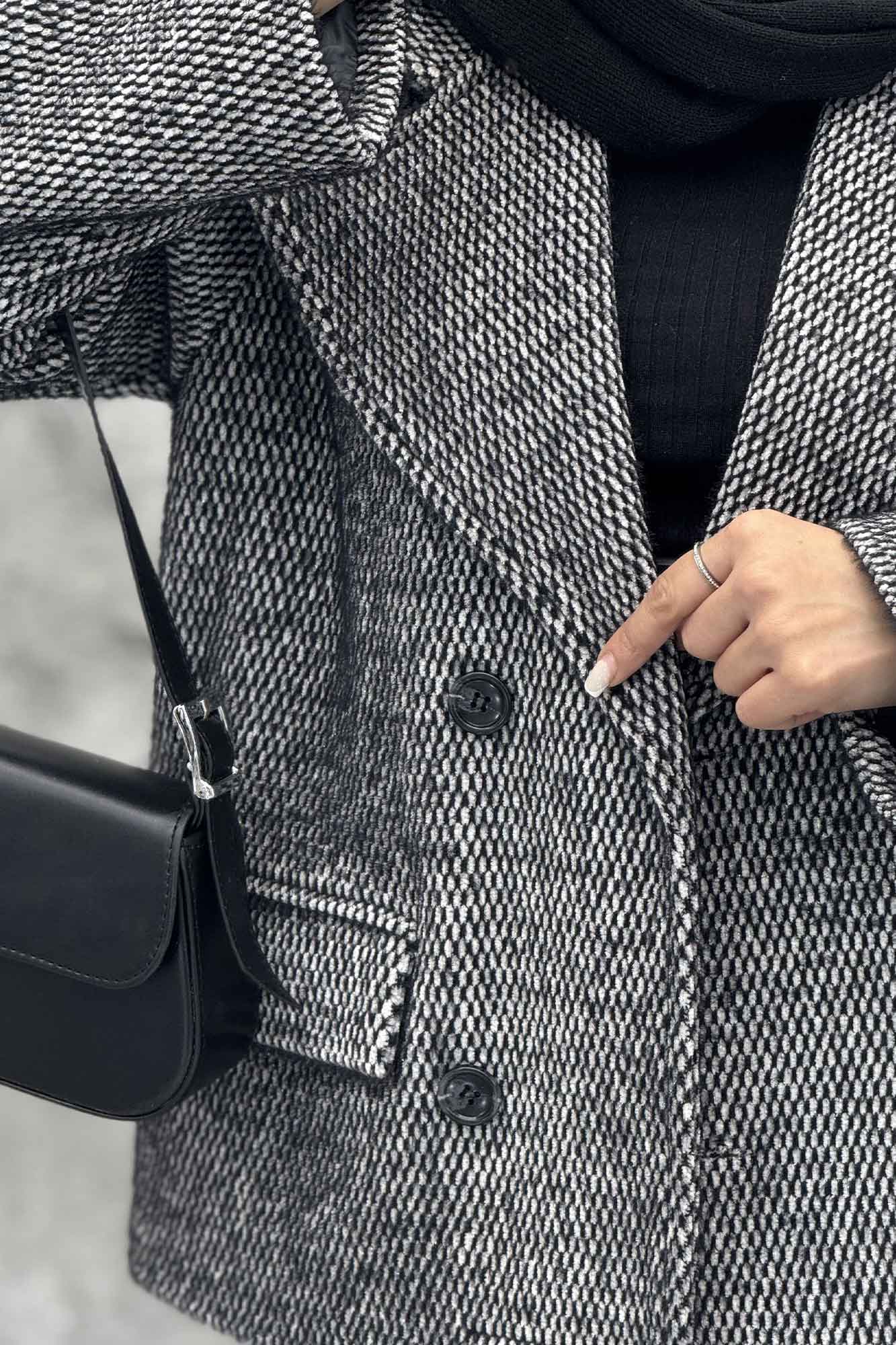 کت لمزرو آستردار 4 دکمه کارولین