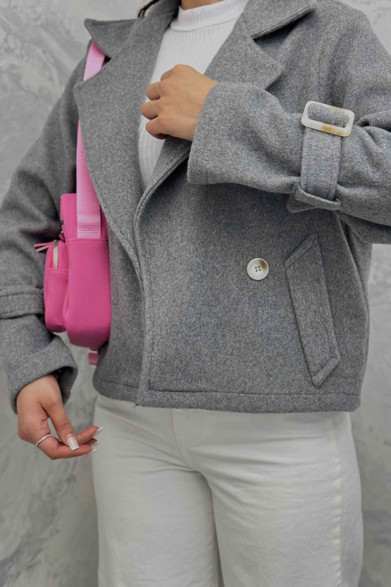 کت کراپ روناک آستین سگک دار