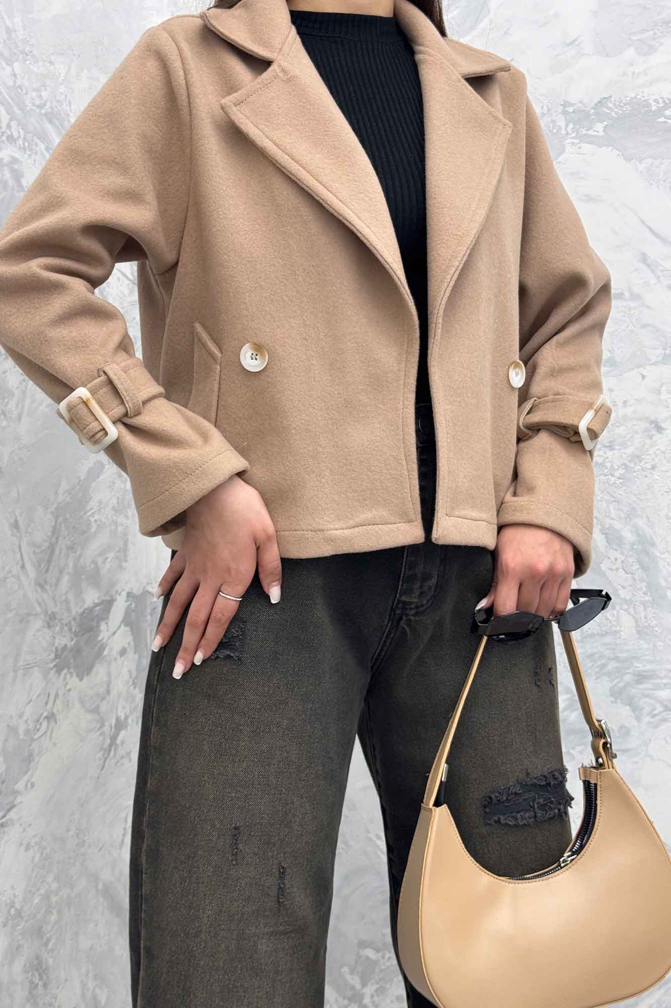 کت کراپ روناک آستین سگک دار