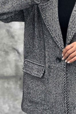 کت آستردار لمزور لبه دوخت تک دکمه کلاوس