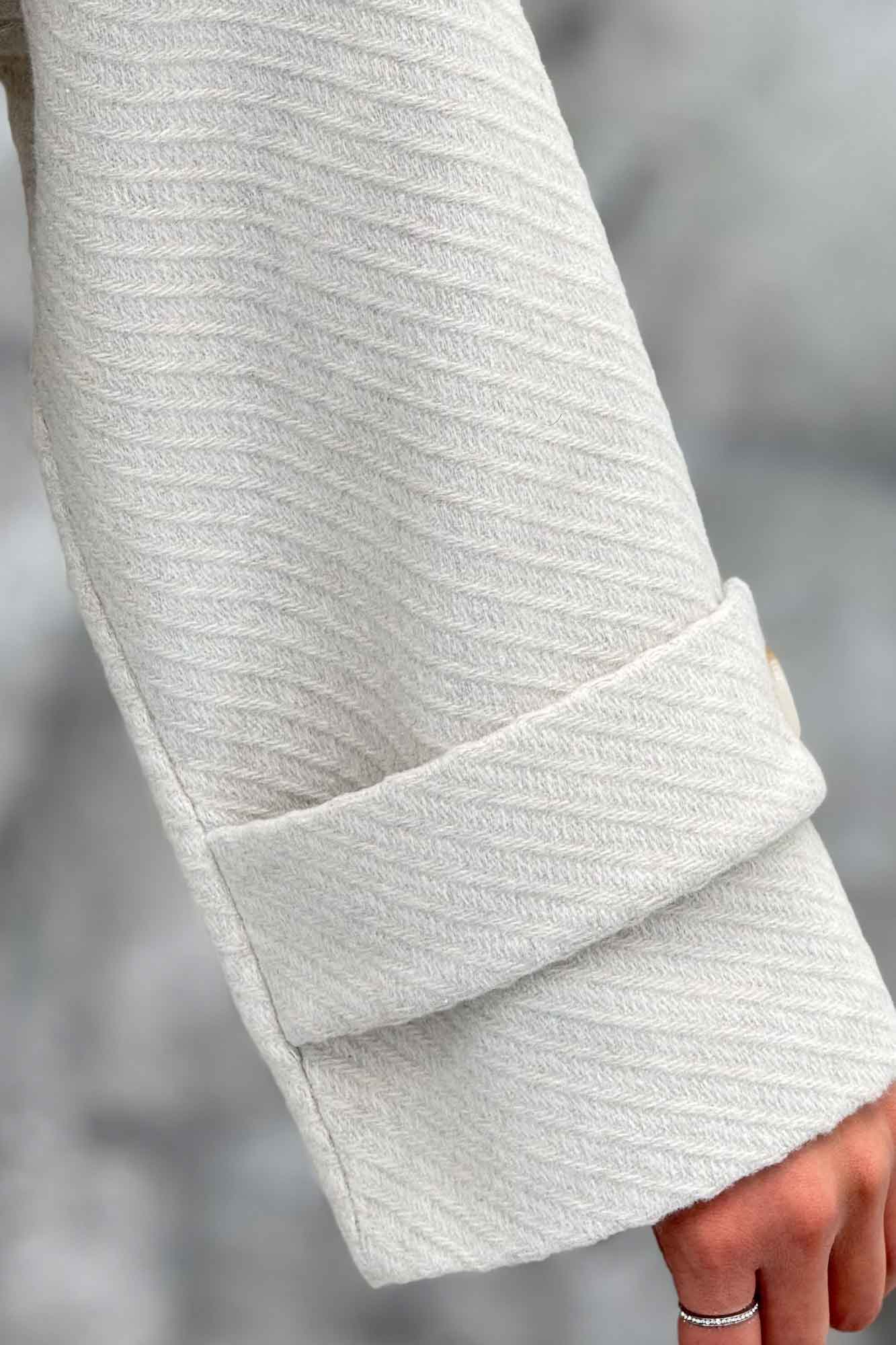 پالتو فوتر کجراه برجسته دو جیب هلال آمور