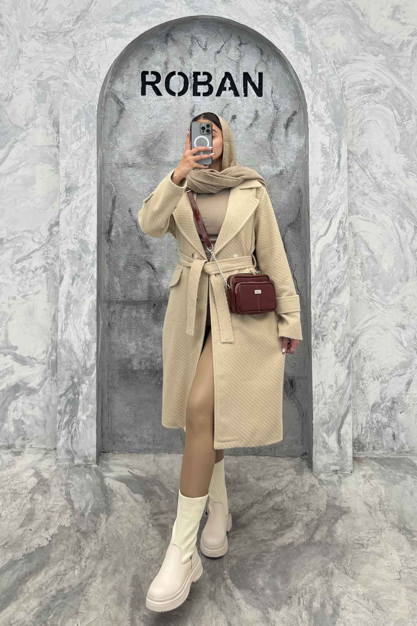 پالتو فوتر بلند کجراه برجسته کمربنددار دلارا