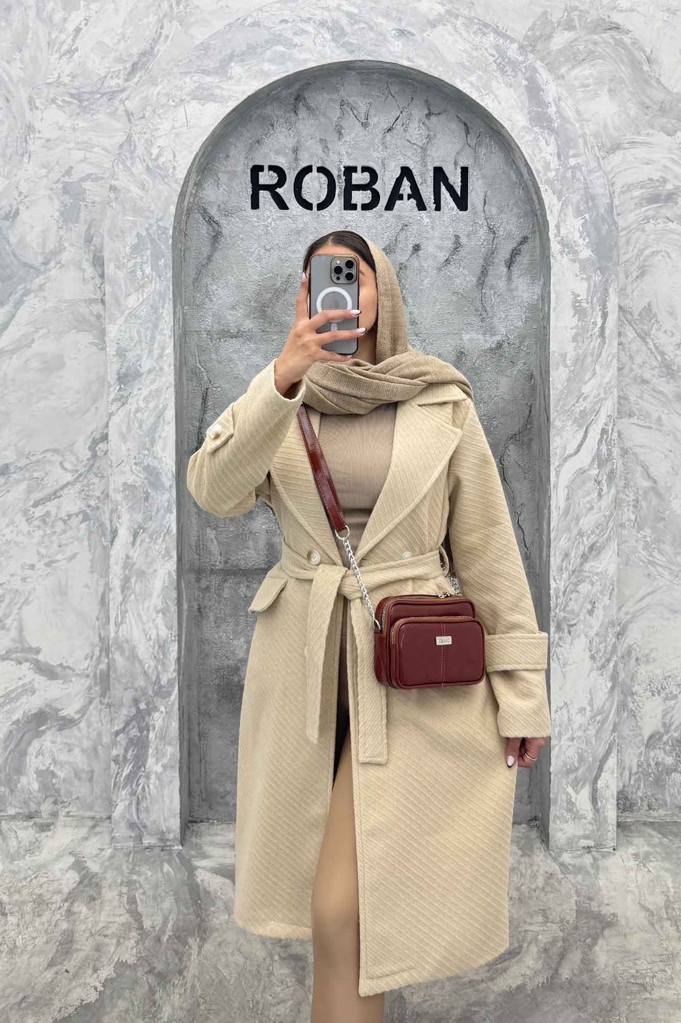 پالتو فوتر بلند کجراه برجسته کمربنددار دلارا